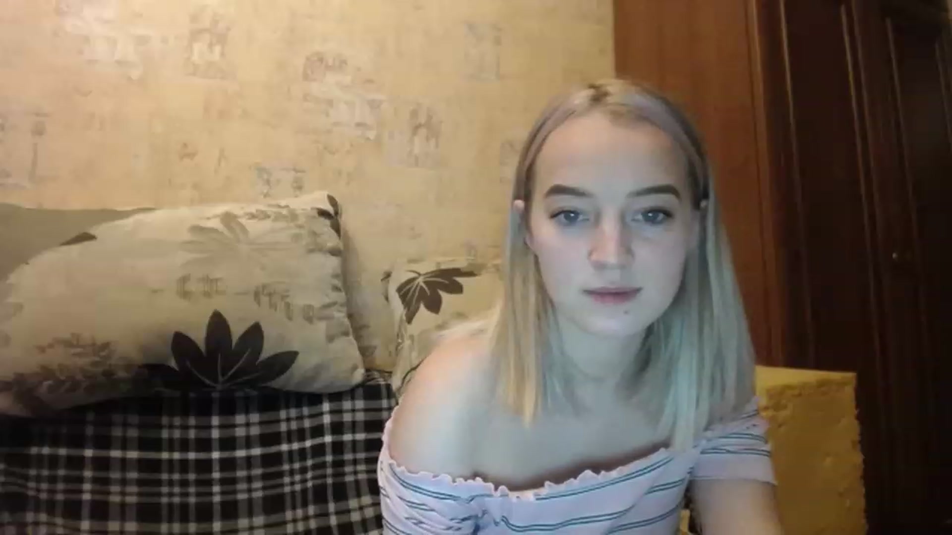 Gallery image thumbnail from Sweetykitty23's myfreecams stream on, 02/18/2023, 18:54 image 14 of 20