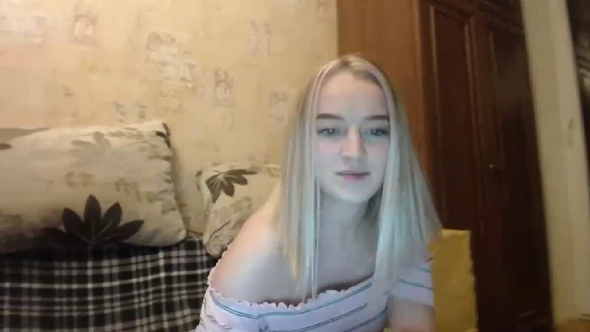 Gallery image thumbnail from Sweetykitty23's myfreecams stream on, 02/18/2023, 18:54 image 10 of 20