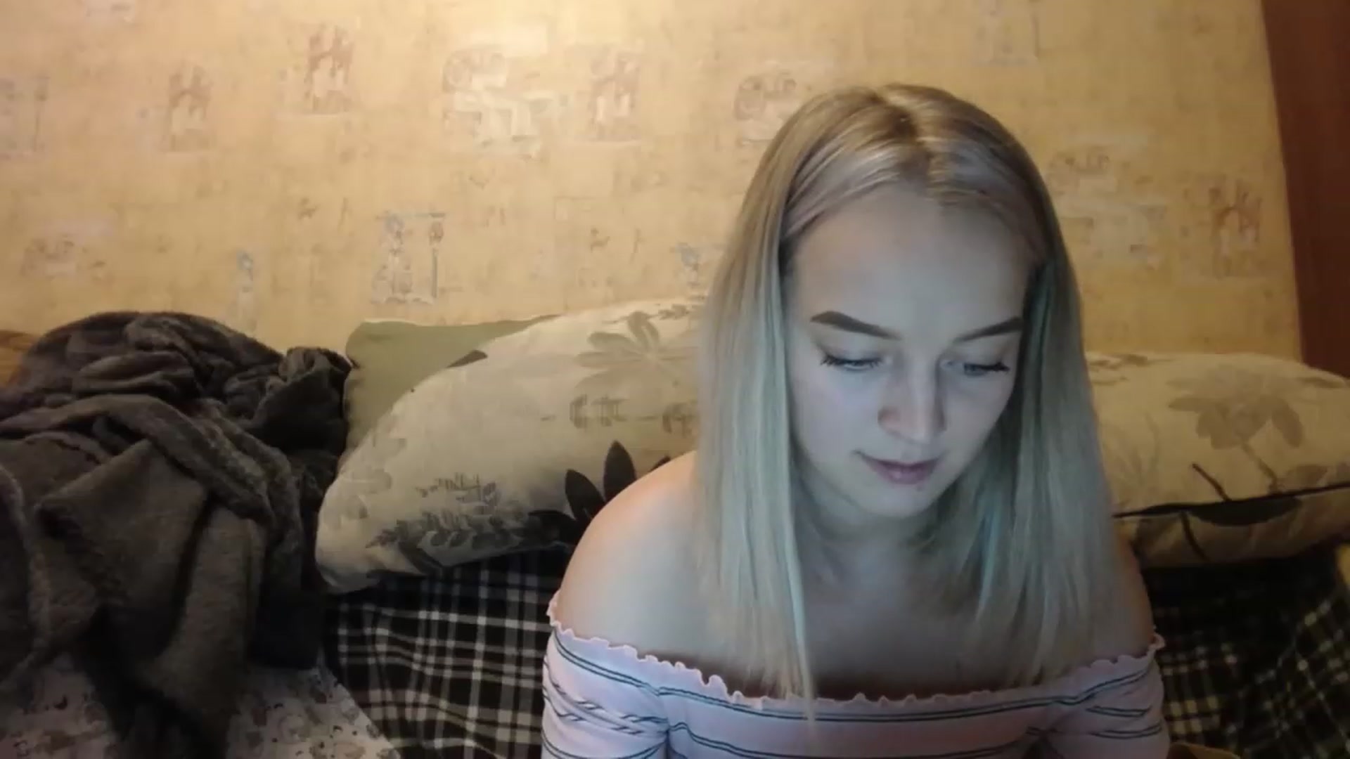 Gallery image thumbnail from Sweetykitty23's myfreecams stream on, 02/18/2023, 18:54 image 17 of 20