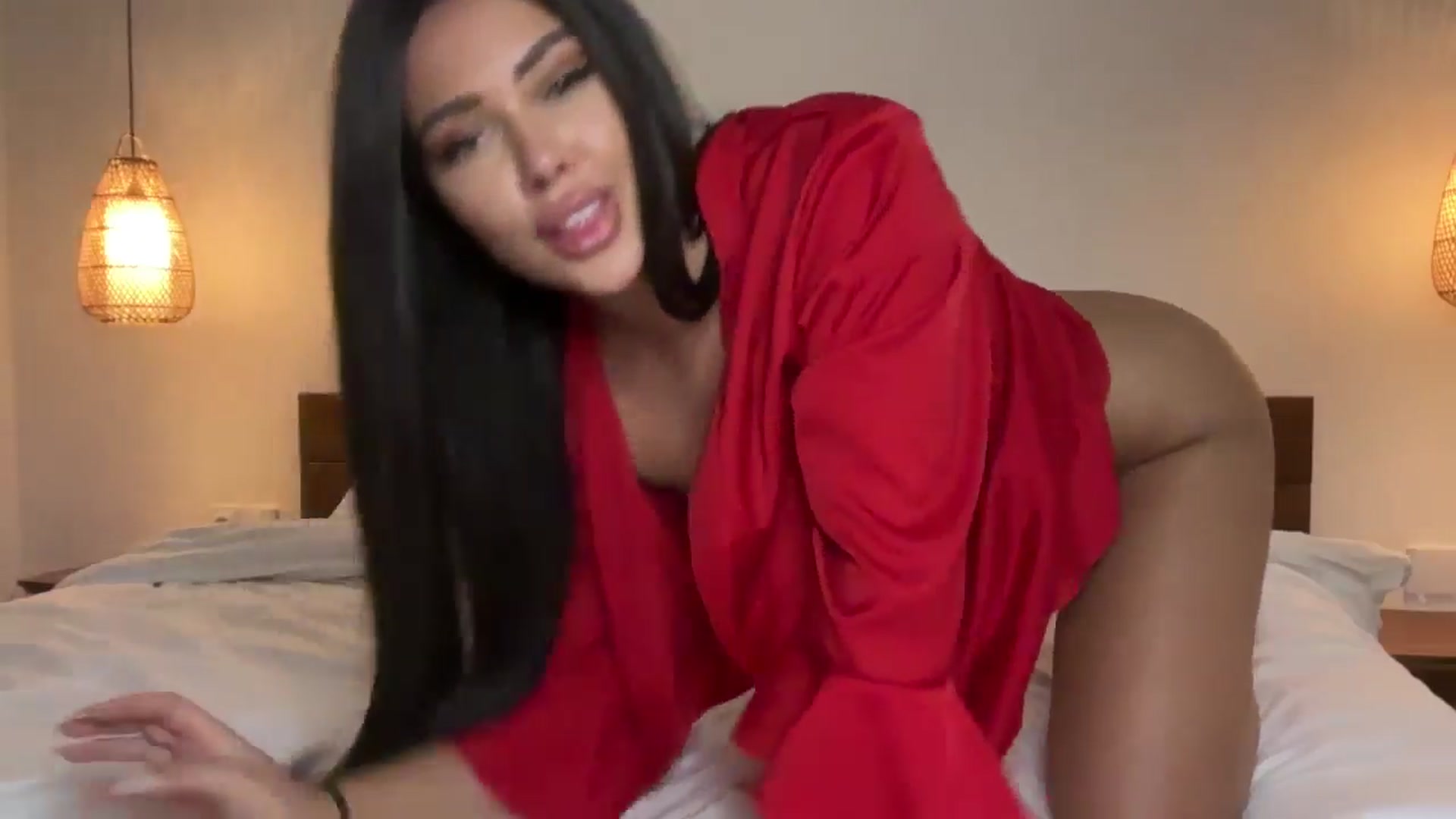 Gallery image thumbnail from Sweetylinaa's myfreecams stream on, 04/04/2025, 11:32 image 9 of 20