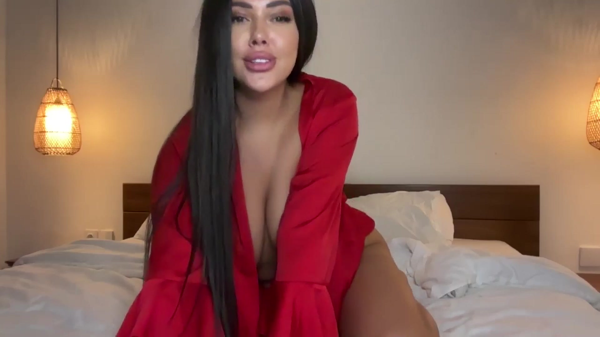 Gallery image thumbnail from Sweetylinaa's myfreecams stream on, 04/04/2025, 11:32 image 5 of 20