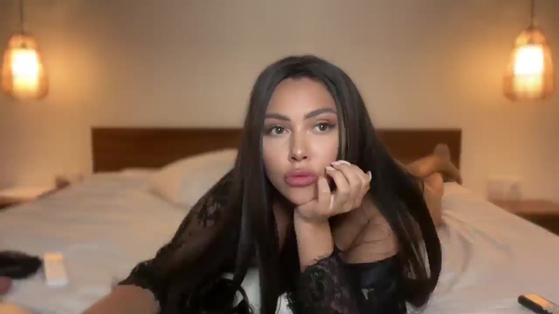 Gallery image thumbnail from Sweetylinaa's myfreecams stream on, 08/13/2025, 15:11 image 10 of 20