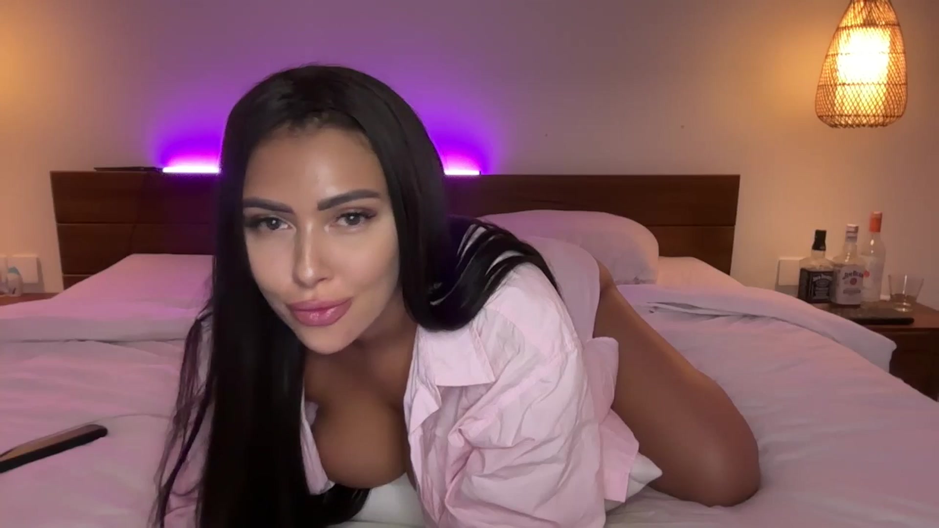 Gallery image thumbnail from Sweetylinaa's myfreecams stream on, 09/13/2025, 07:37 image 9 of 20
