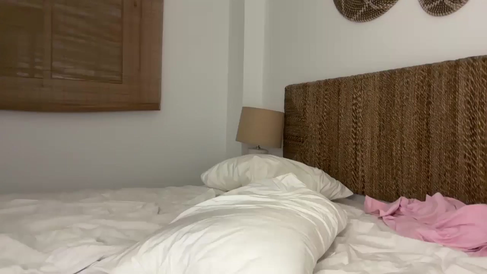 Gallery image thumbnail from Sweetylinaa's myfreecams stream on, 10/16/2025, 19:52 image 7 of 20