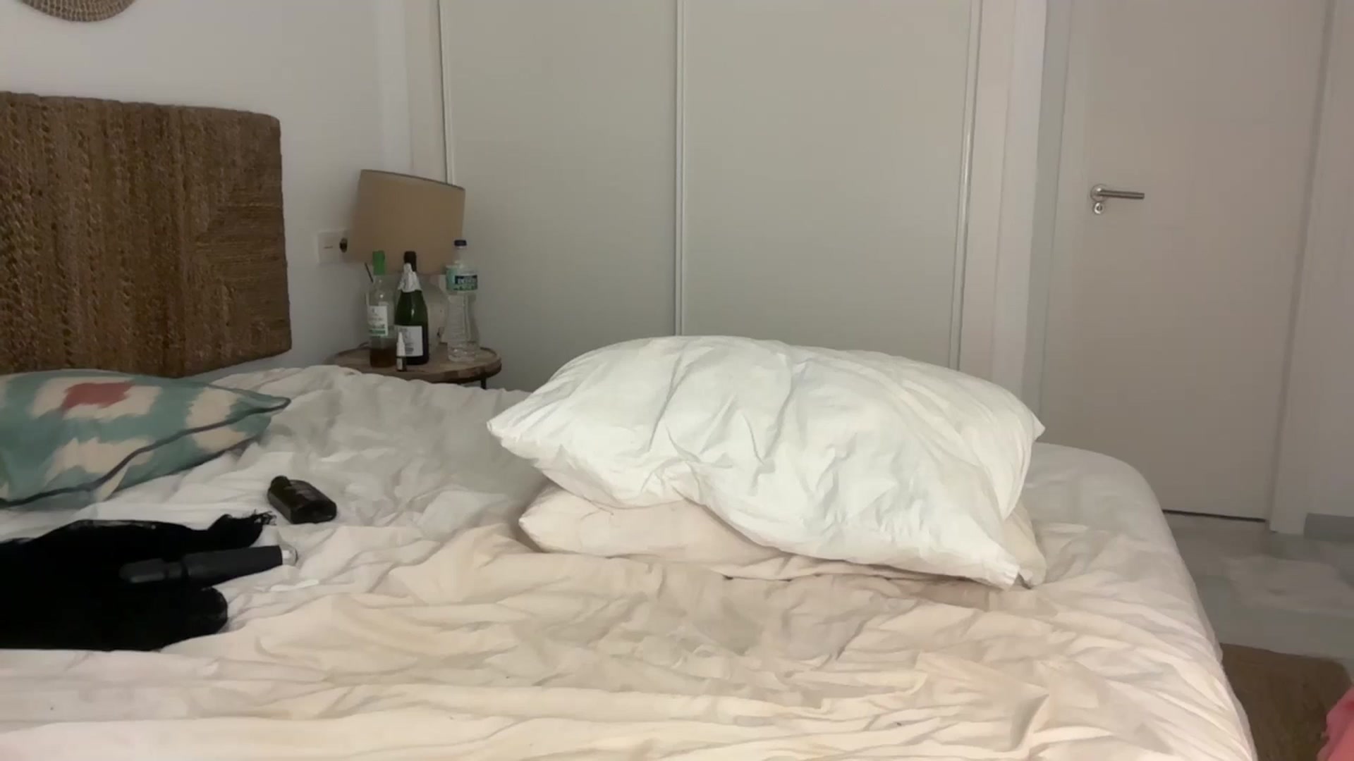 Gallery image thumbnail from Sweetylinaa's myfreecams stream on, 11/27/2025, 24:15 image 18 of 20