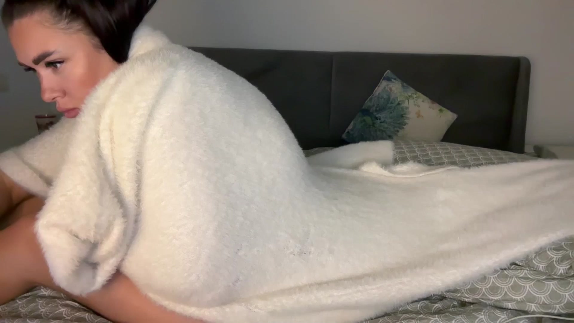 Gallery image thumbnail from Sweetylinaa's myfreecams stream on, 02/07/2026, 17:21 image 1 of 20