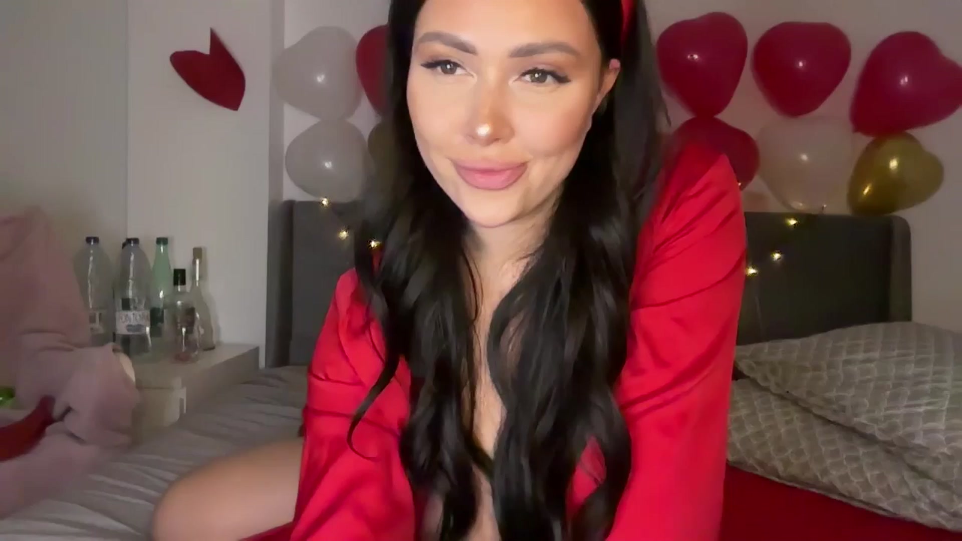 Gallery image thumbnail from Sweetylinaa's myfreecams stream on, 02/14/2026, 13:44 image 1 of 20