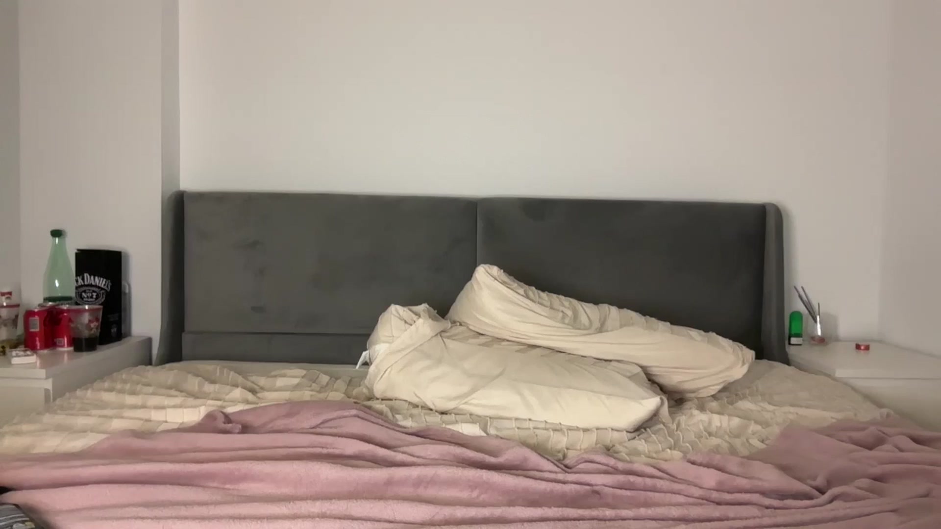 Gallery image thumbnail from Sweetylinaa's myfreecams stream on, 04/15/2026, 15:52 image 4 of 20