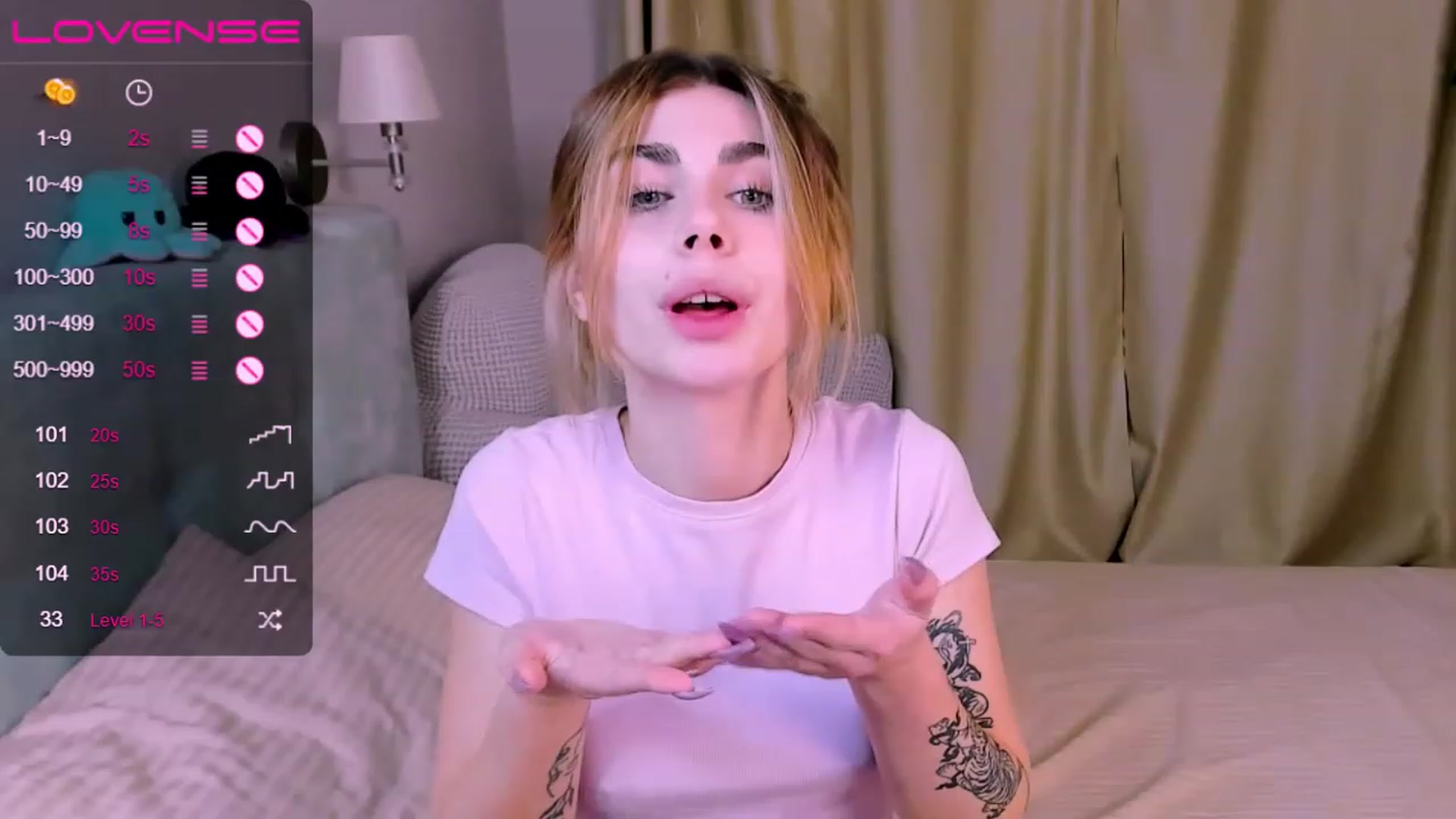 Gallery image thumbnail from SwetChloe's myfreecams stream on, 11/16/2022, 14:58 image 18 of 20