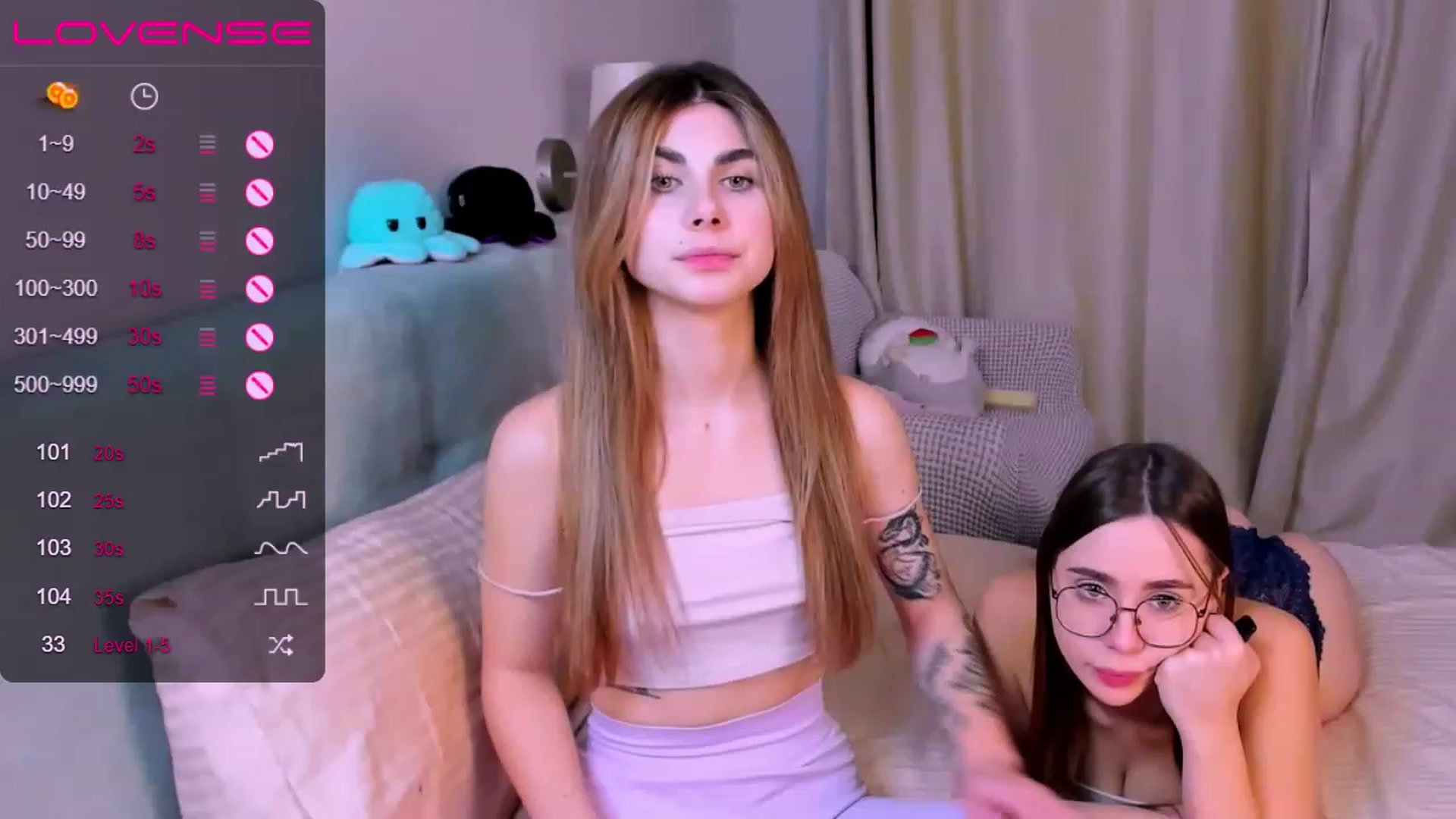 Gallery image thumbnail from SwetChloe's myfreecams stream on, 11/21/2022, 10:05 image 17 of 20