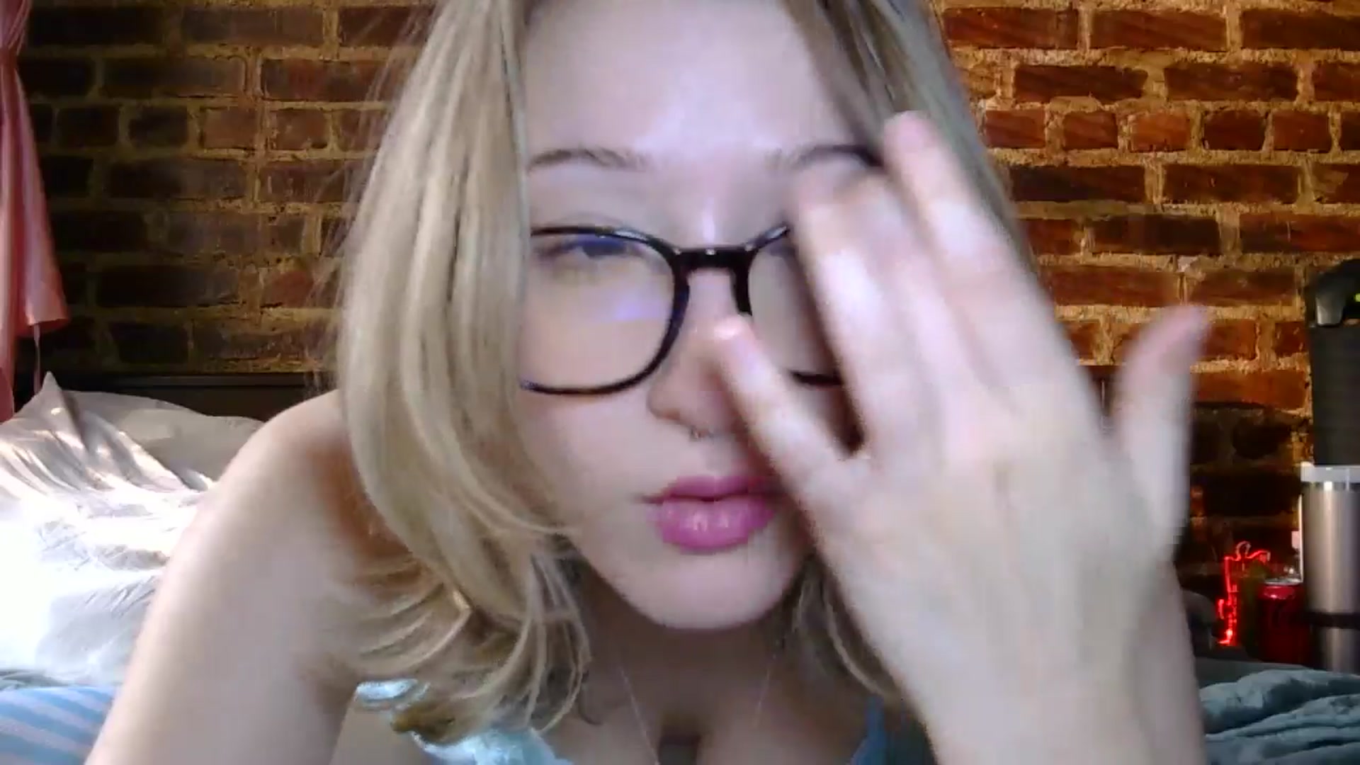 Gallery image thumbnail from SwitchyBunnie's myfreecams stream on, 06/02/2025, 22:51 image 20 of 20