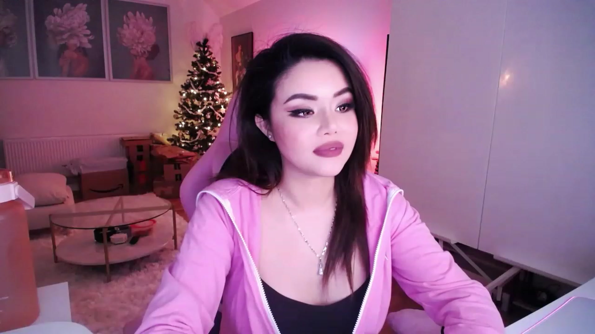 Gallery image thumbnail from SwtSunny's myfreecams stream on, 11/29/2022, 02:37 image 2 of 20