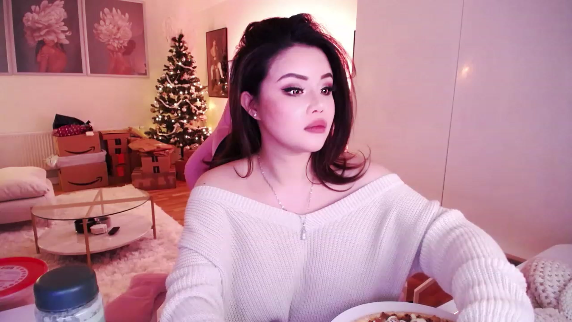 Gallery image thumbnail from SwtSunny's myfreecams stream on, 12/02/2022, 02:31 image 9 of 20