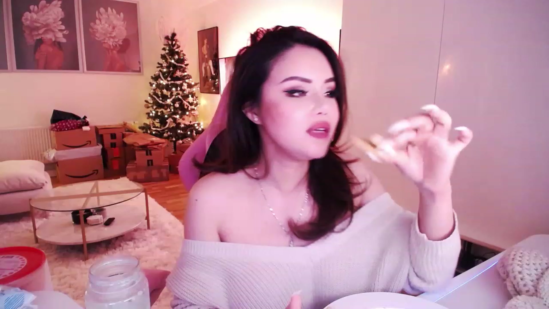 Gallery image thumbnail from SwtSunny's myfreecams stream on, 12/02/2022, 02:31 image 13 of 20