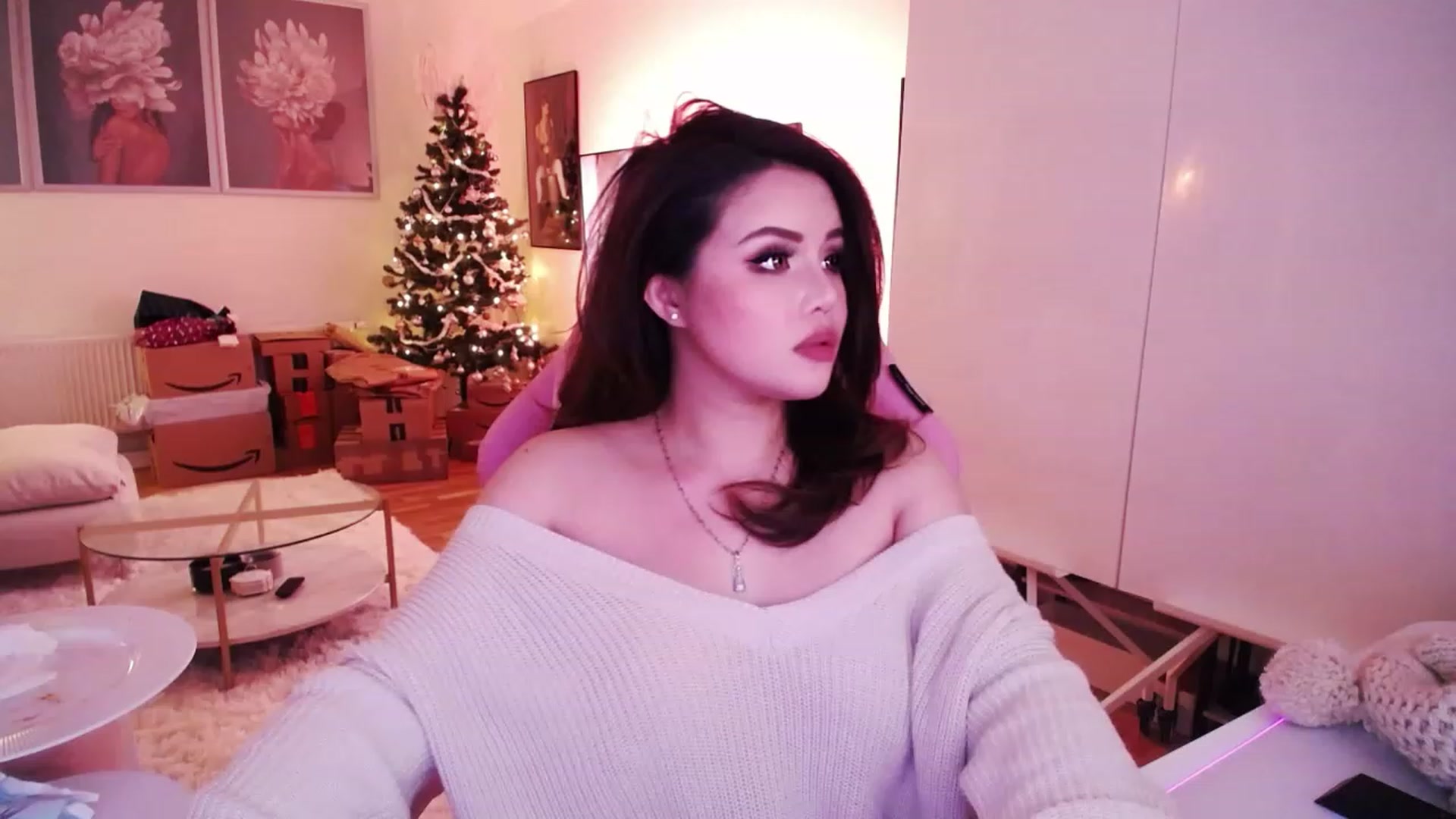Gallery image thumbnail from SwtSunny's myfreecams stream on, 12/02/2022, 02:31 image 20 of 20