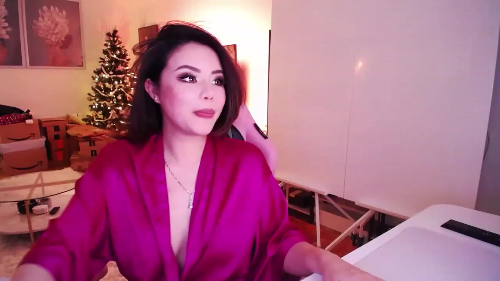 Gallery image thumbnail from SwtSunny's myfreecams stream on, 12/04/2022, 06:43 image 1 of 20