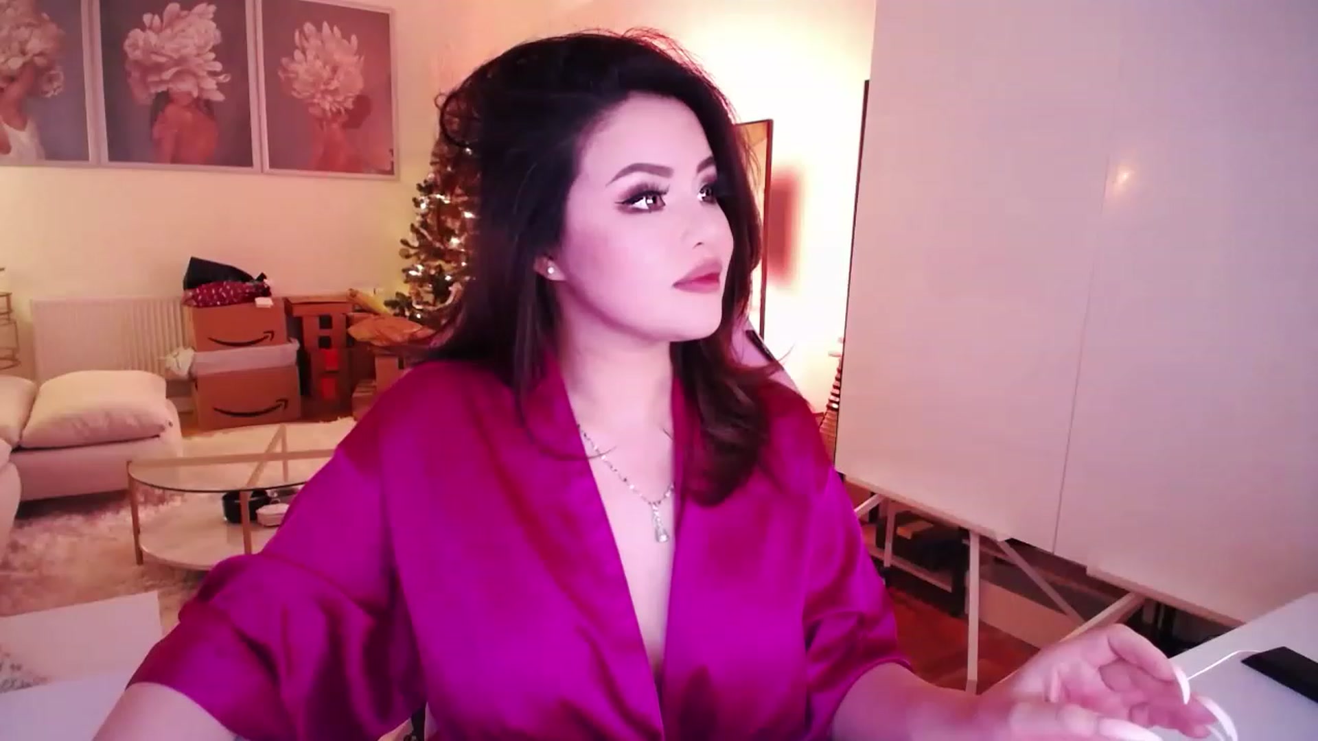 Gallery image thumbnail from SwtSunny's myfreecams stream on, 12/04/2022, 06:43 image 14 of 20