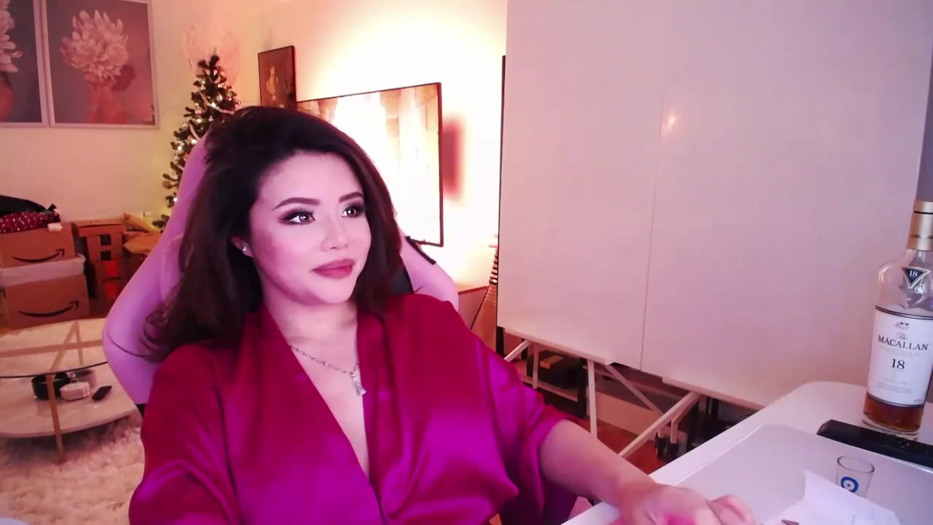 Gallery image thumbnail from SwtSunny's myfreecams stream on, 12/04/2022, 06:43 image 4 of 20