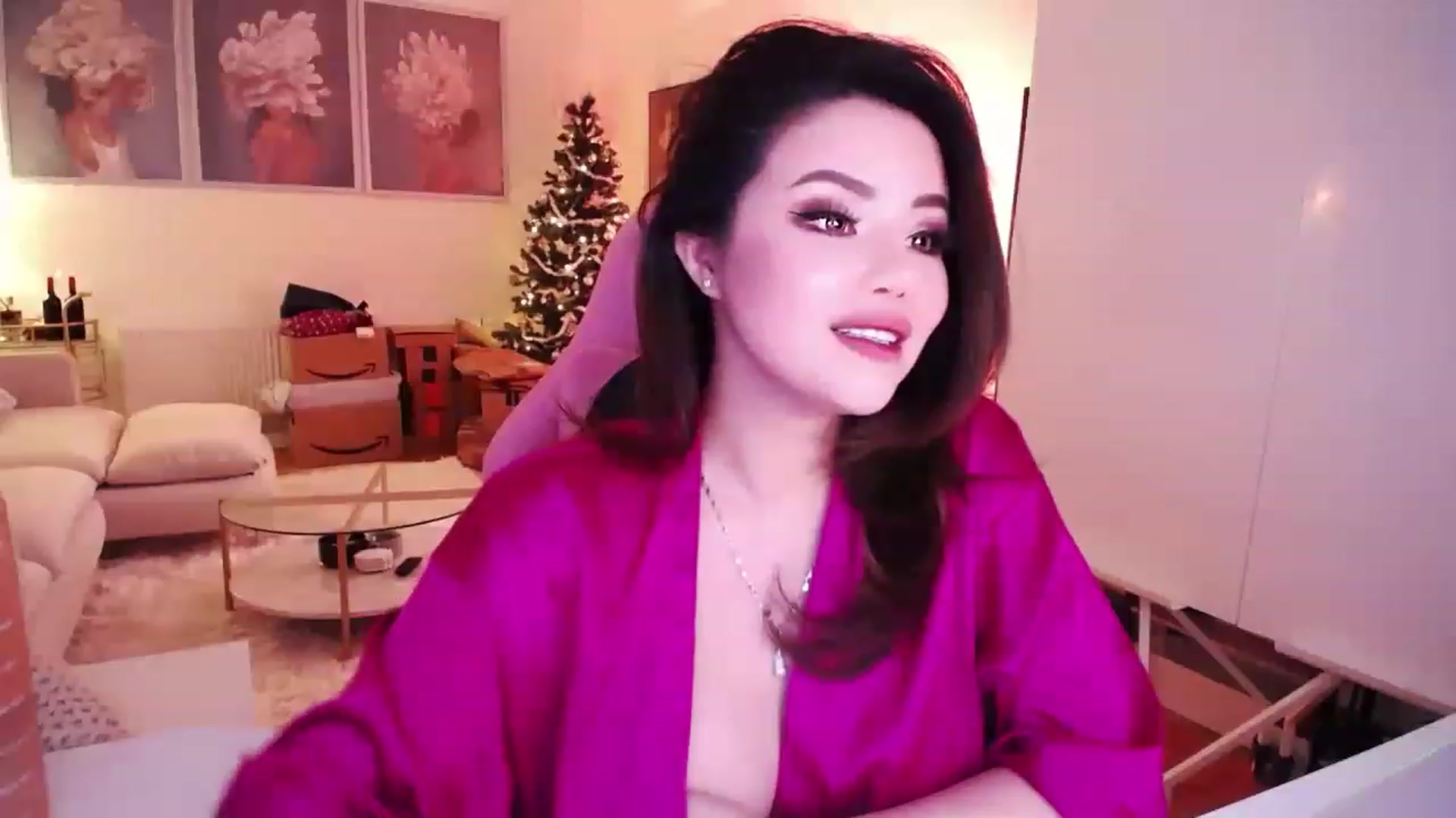 Gallery image thumbnail from SwtSunny's myfreecams stream on, 12/04/2022, 07:19 image 20 of 20