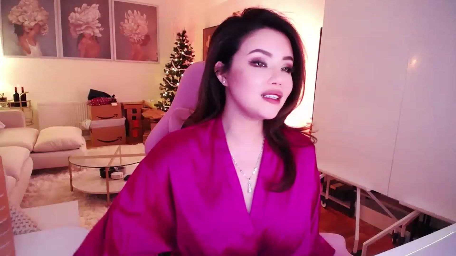 Gallery image thumbnail from SwtSunny's myfreecams stream on, 12/04/2022, 07:19 image 16 of 20