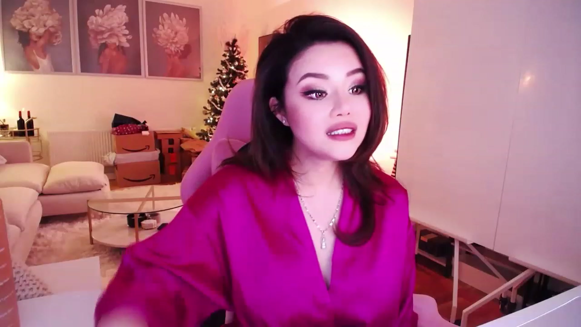 Gallery image thumbnail from SwtSunny's myfreecams stream on, 12/04/2022, 07:19 image 17 of 20