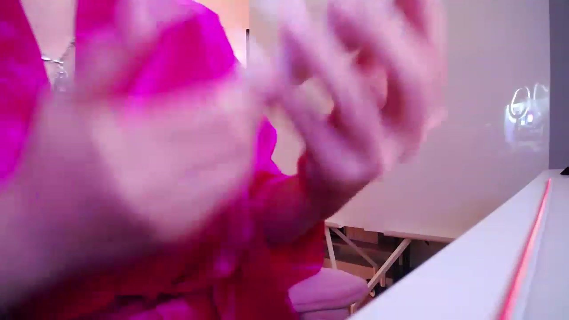 Gallery image thumbnail from SwtSunny's myfreecams stream on, 12/06/2022, 03:15 image 14 of 20