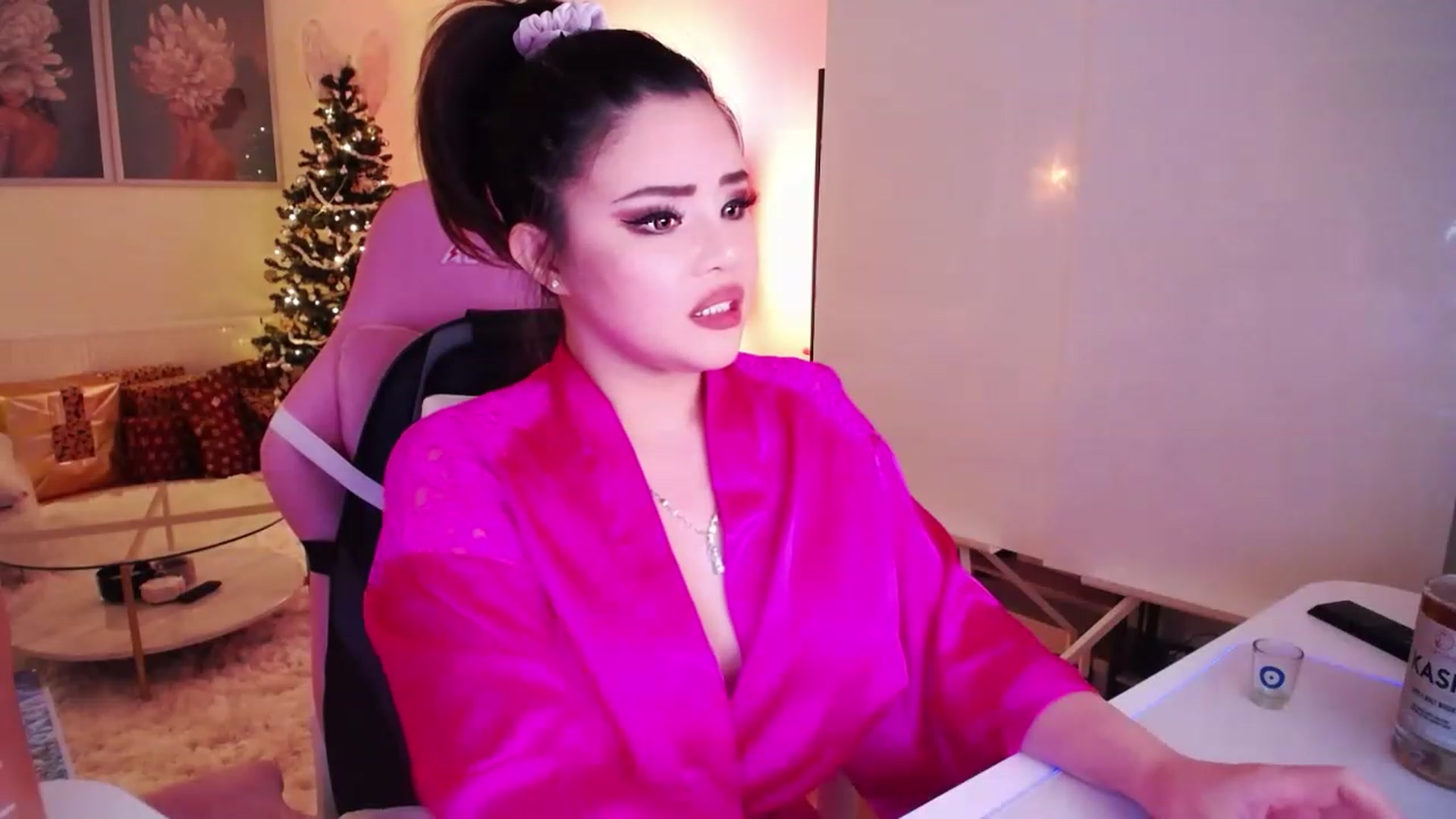Gallery image thumbnail from SwtSunny's myfreecams stream on, 12/06/2022, 03:15 image 17 of 20