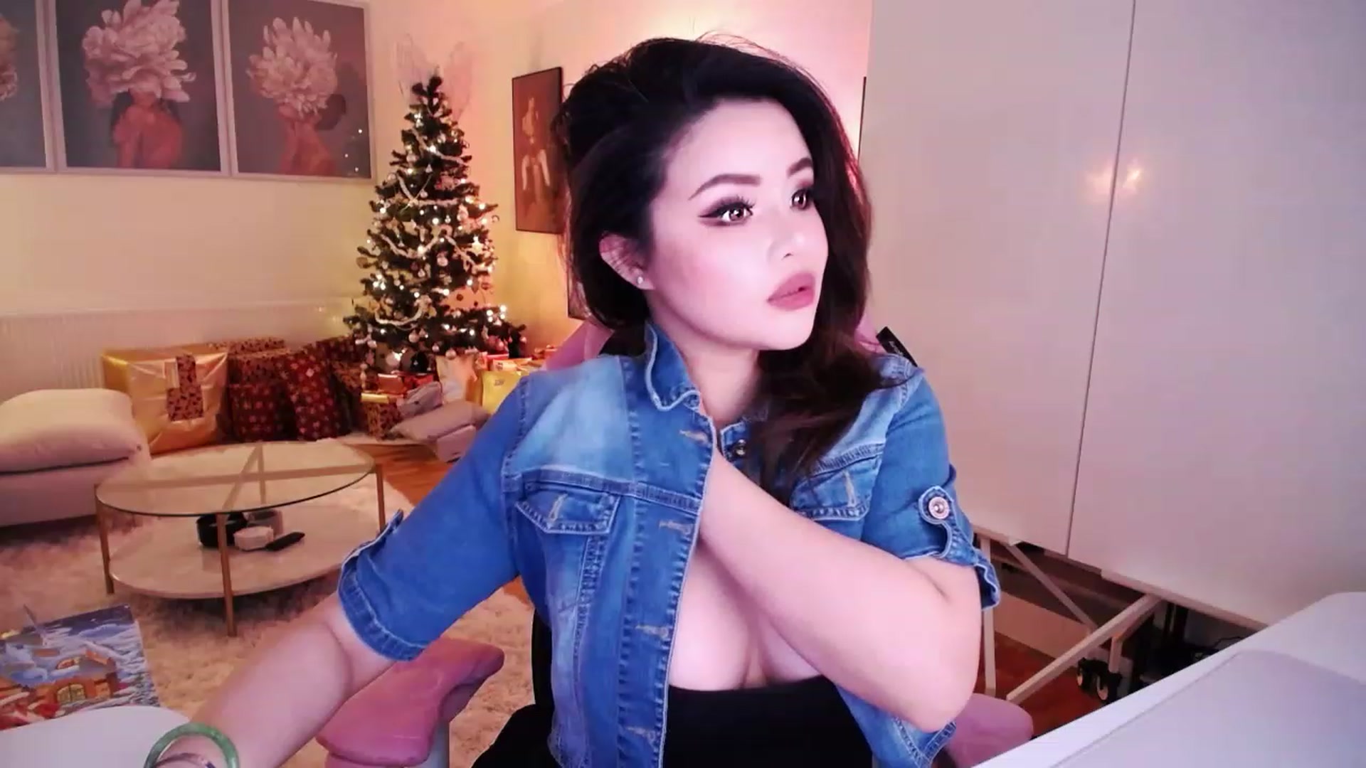 Gallery image thumbnail from SwtSunny's myfreecams stream on, 12/07/2022, 02:11 image 2 of 20