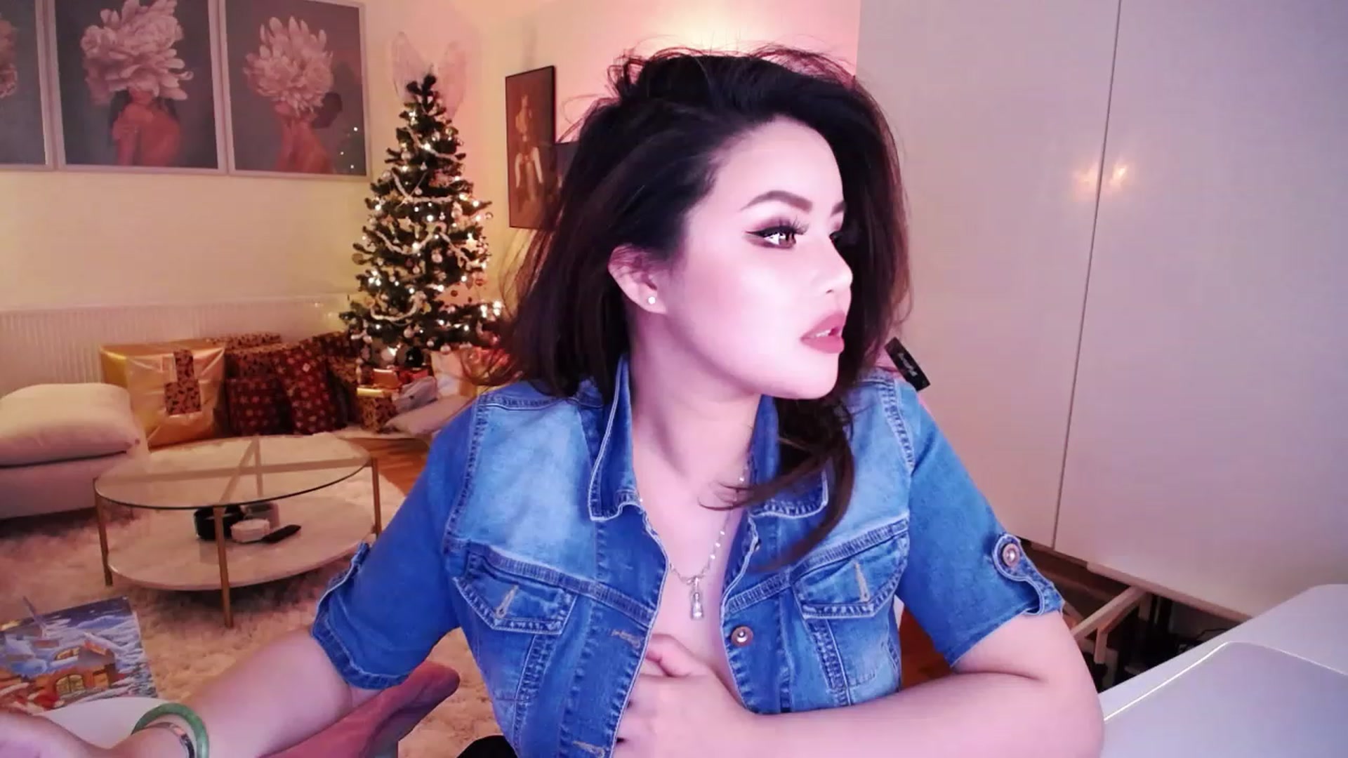 Gallery image thumbnail from SwtSunny's myfreecams stream on, 12/07/2022, 02:11 image 5 of 20