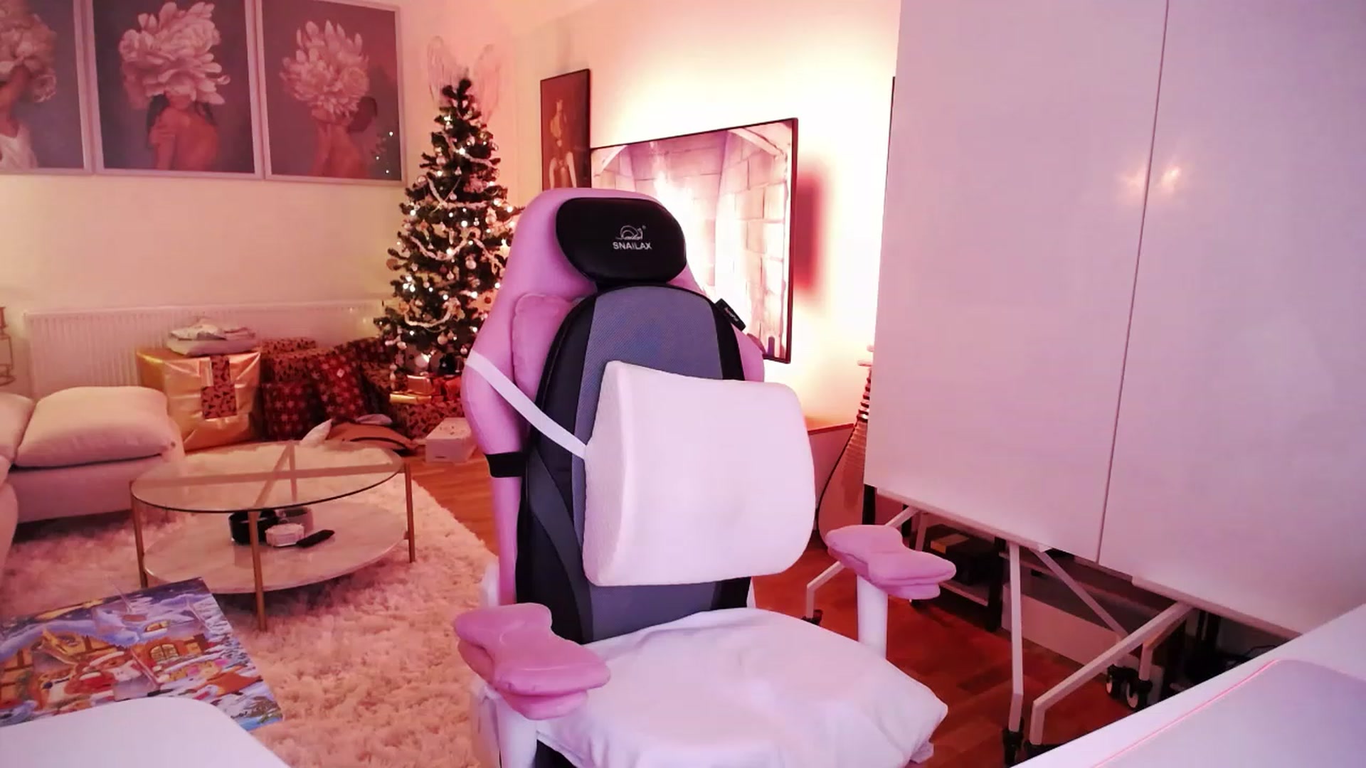 Gallery image thumbnail from SwtSunny's myfreecams stream on, 12/08/2022, 24:02 image 7 of 20