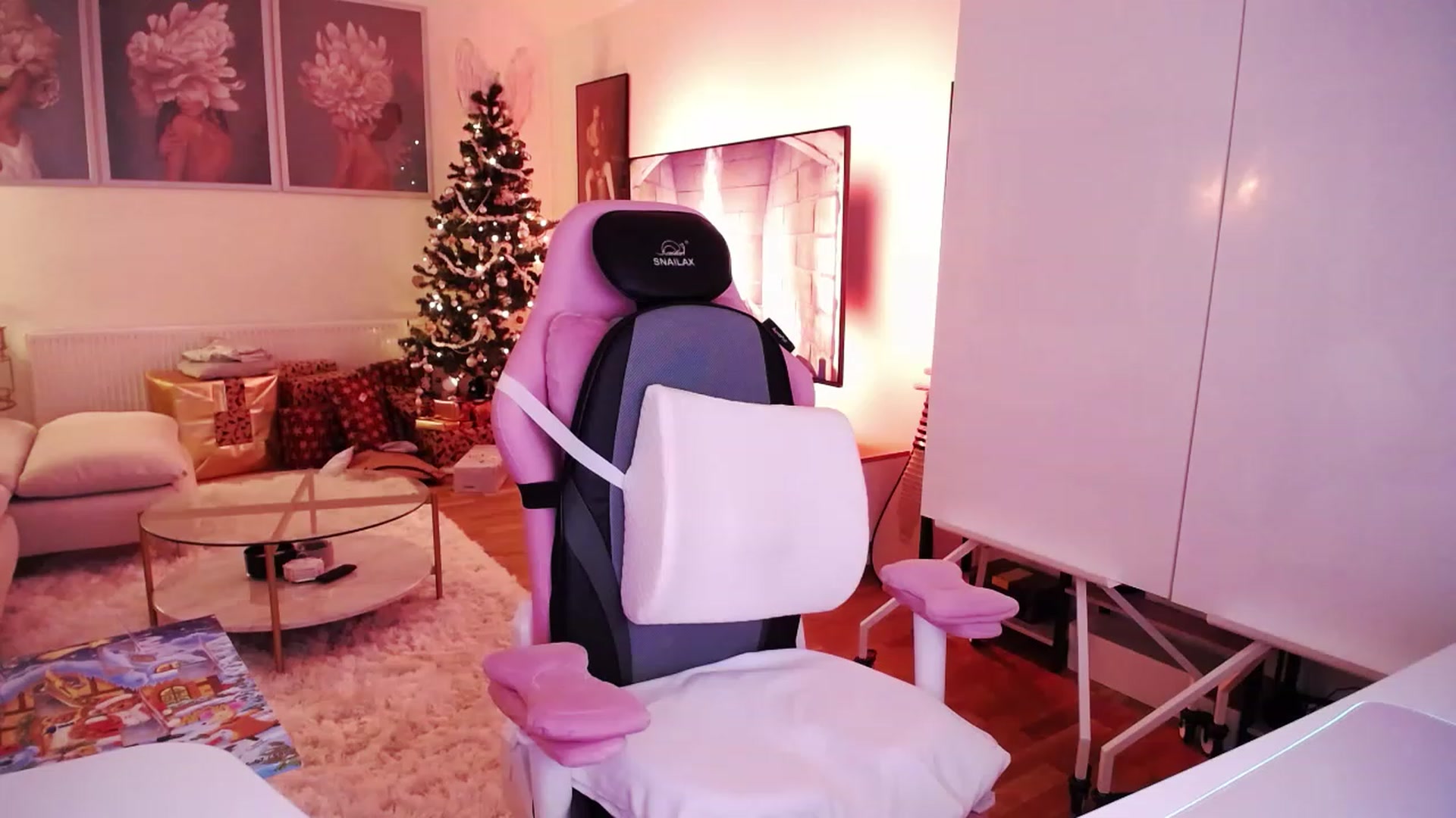 Gallery image thumbnail from SwtSunny's myfreecams stream on, 12/08/2022, 24:02 image 6 of 20