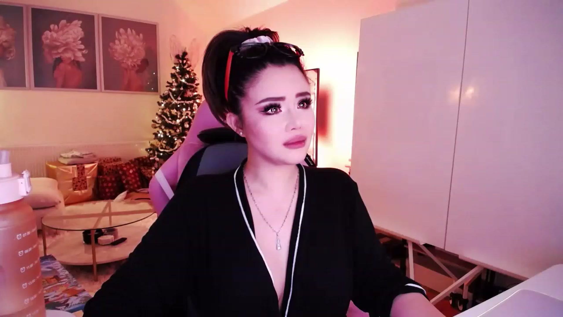 Gallery image thumbnail from SwtSunny's myfreecams stream on, 12/08/2022, 04:15 image 20 of 20