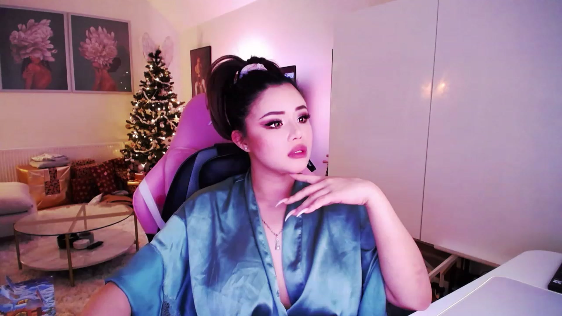 Gallery image thumbnail from SwtSunny's myfreecams stream on, 12/09/2022, 03:41 image 18 of 20