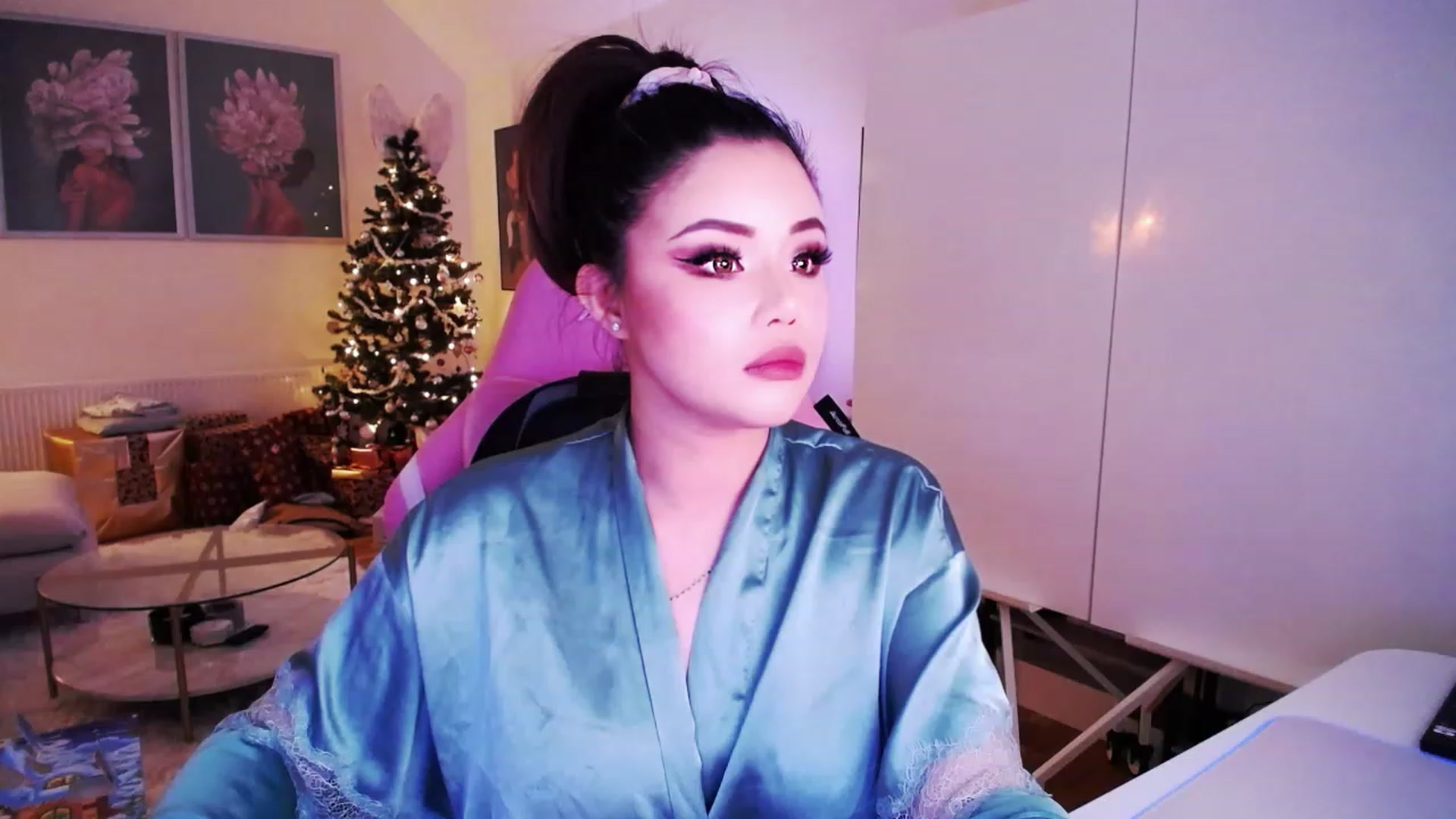 Gallery image thumbnail from SwtSunny's myfreecams stream on, 12/09/2022, 03:41 image 9 of 20