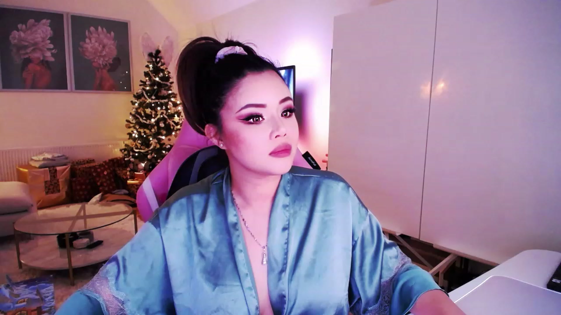 Gallery image thumbnail from SwtSunny's myfreecams stream on, 12/09/2022, 03:41 image 16 of 20