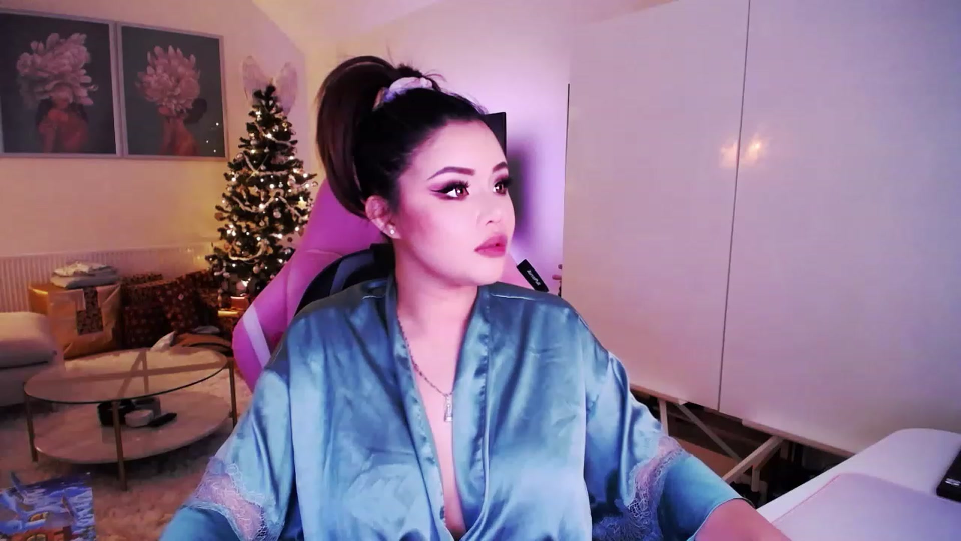 Gallery image thumbnail from SwtSunny's myfreecams stream on, 12/09/2022, 03:41 image 14 of 20