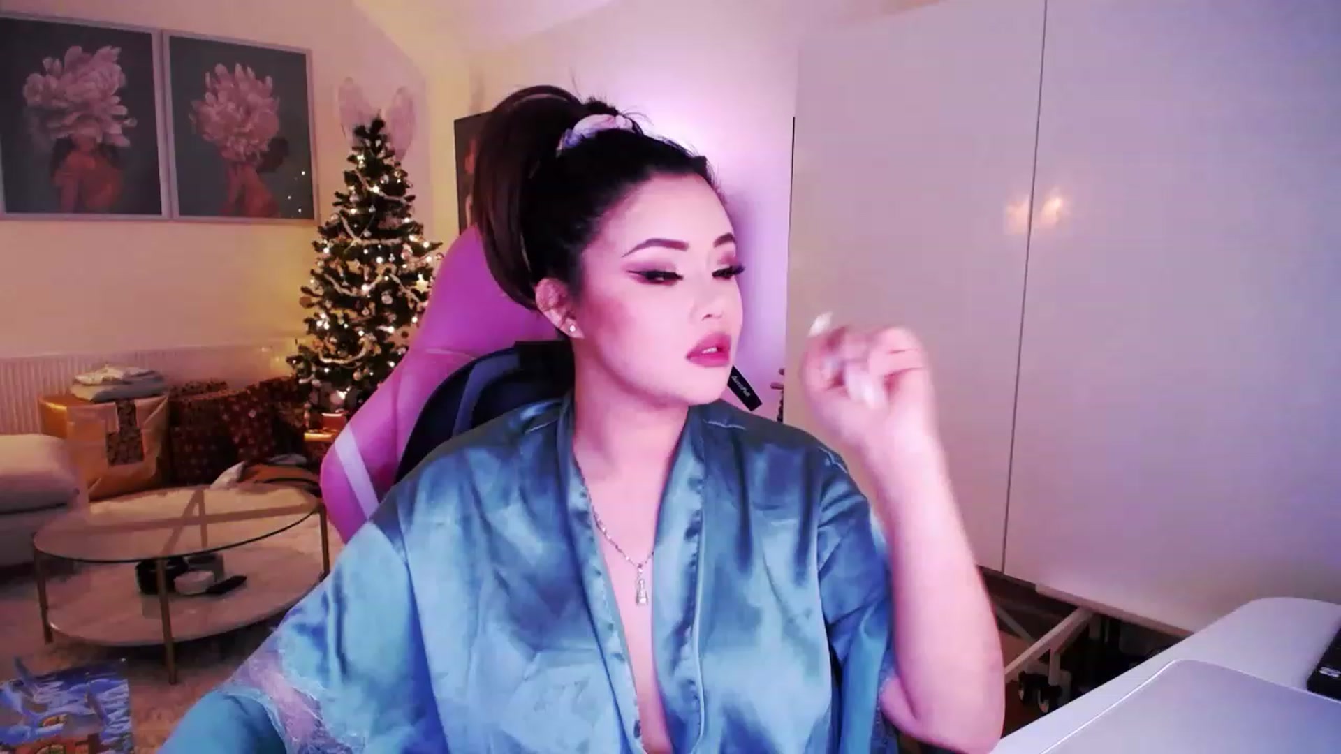 Gallery image thumbnail from SwtSunny's myfreecams stream on, 12/09/2022, 03:41 image 15 of 20