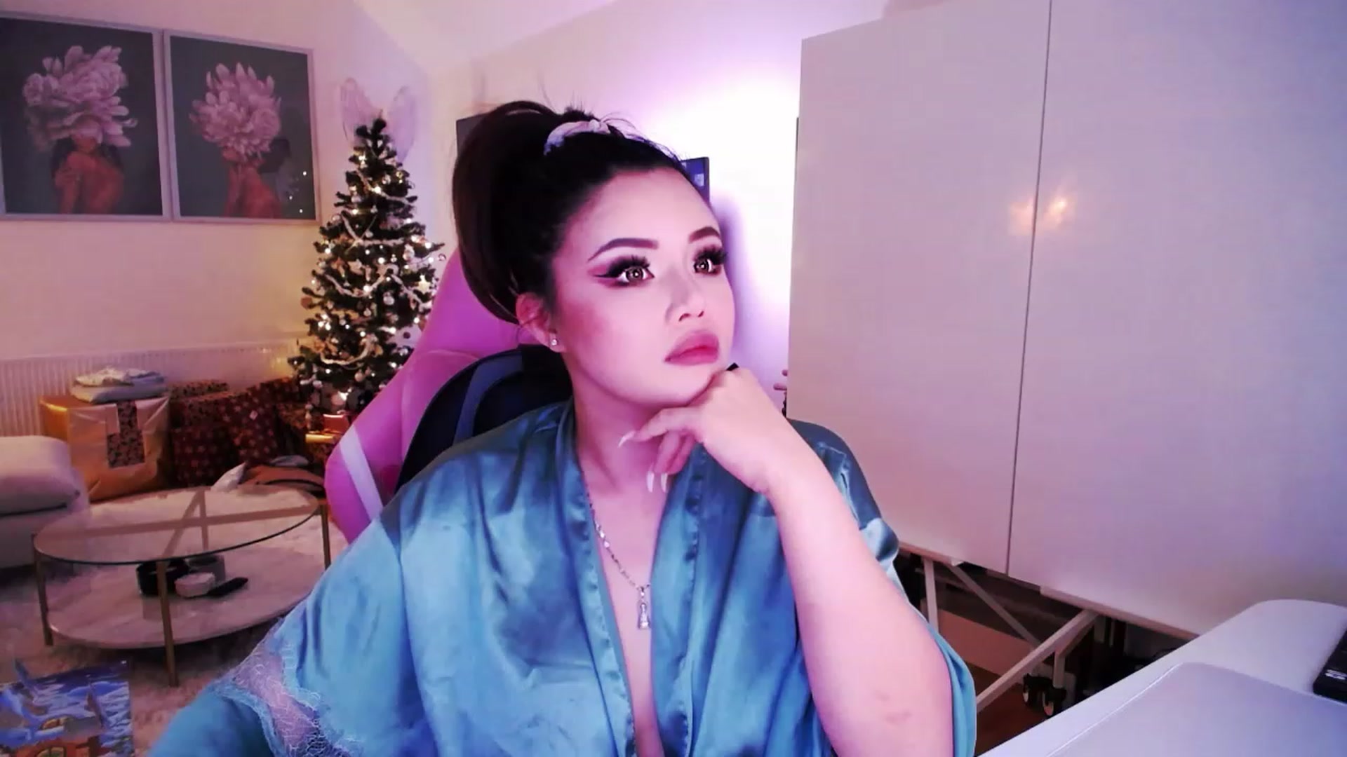 Gallery image thumbnail from SwtSunny's myfreecams stream on, 12/09/2022, 03:41 image 17 of 20