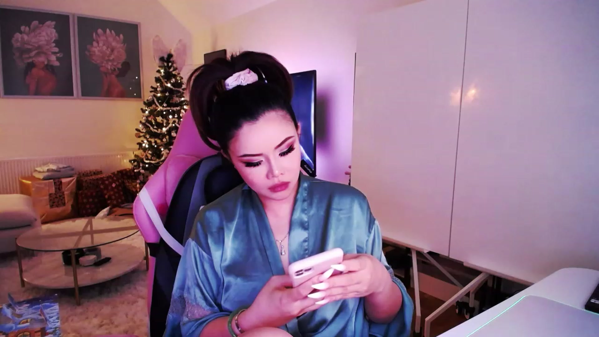 Gallery image thumbnail from SwtSunny's myfreecams stream on, 12/09/2022, 03:41 image 6 of 20