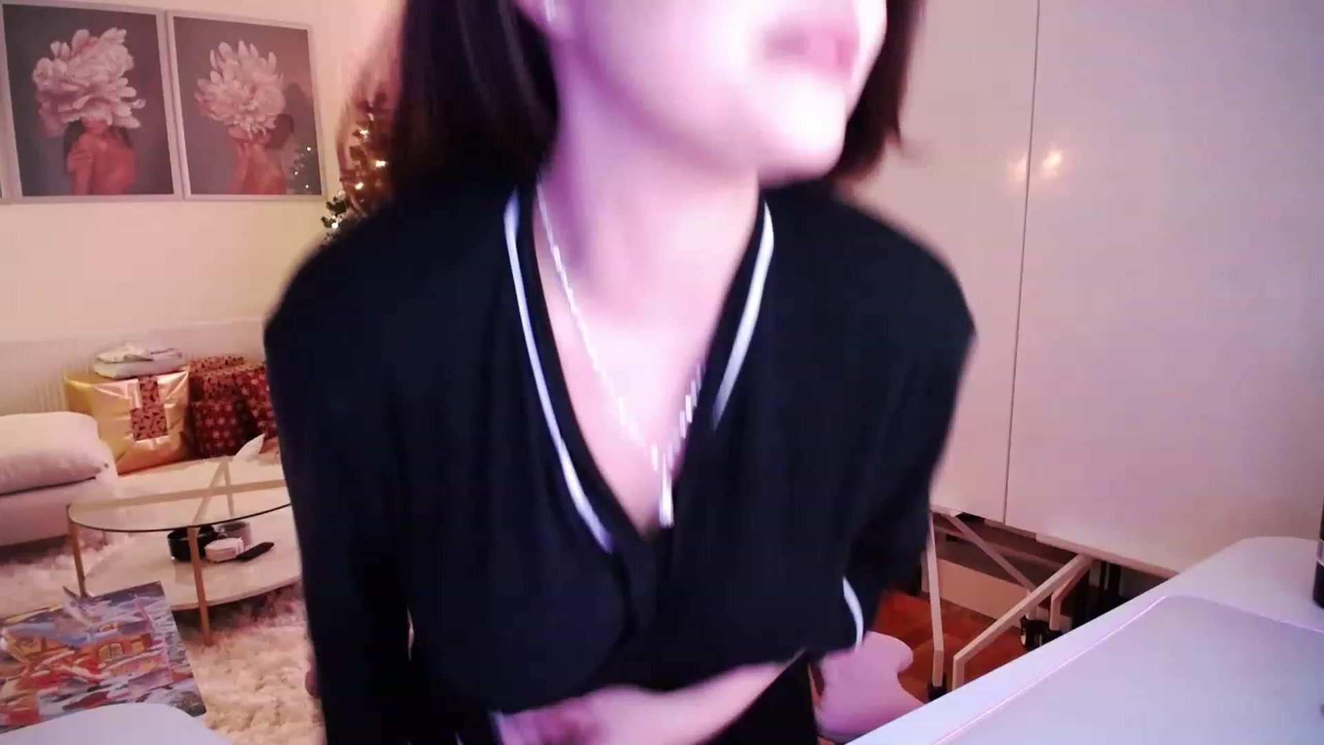 Gallery image thumbnail from SwtSunny's myfreecams stream on, 12/10/2022, 03:16 image 8 of 20