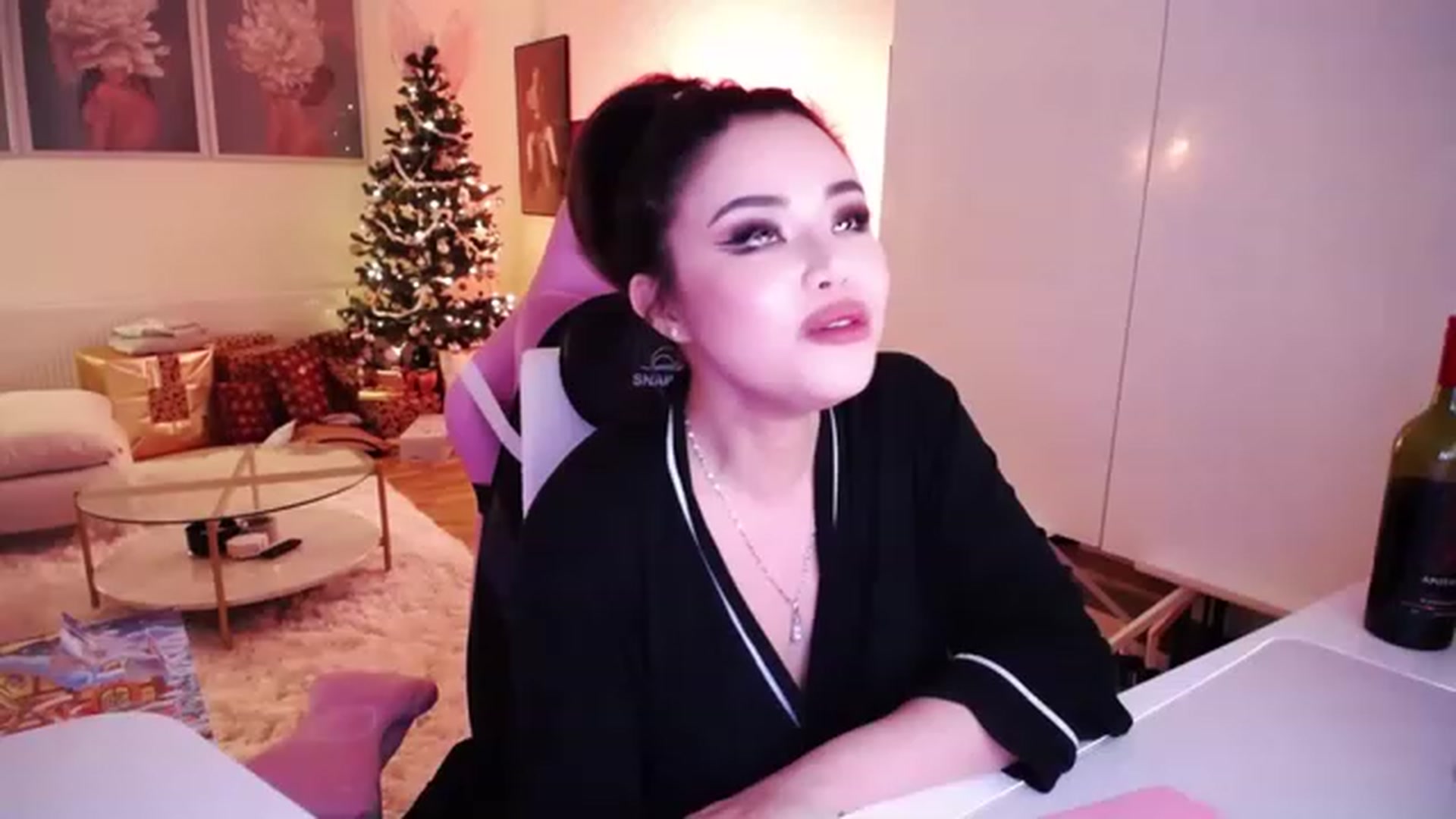 Gallery image thumbnail from SwtSunny's myfreecams stream on, 12/10/2022, 06:30 image 6 of 20