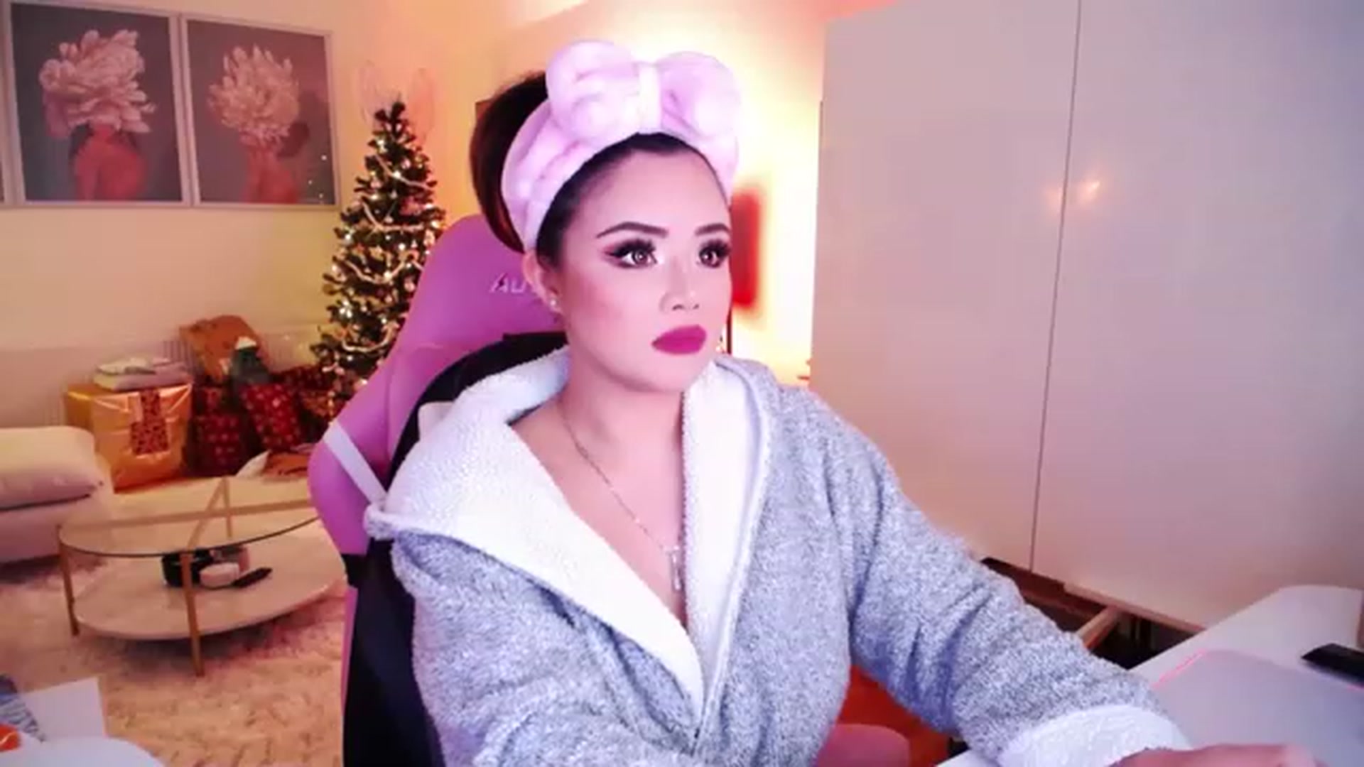 Gallery image thumbnail from SwtSunny's myfreecams stream on, 12/13/2022, 01:42 image 17 of 20