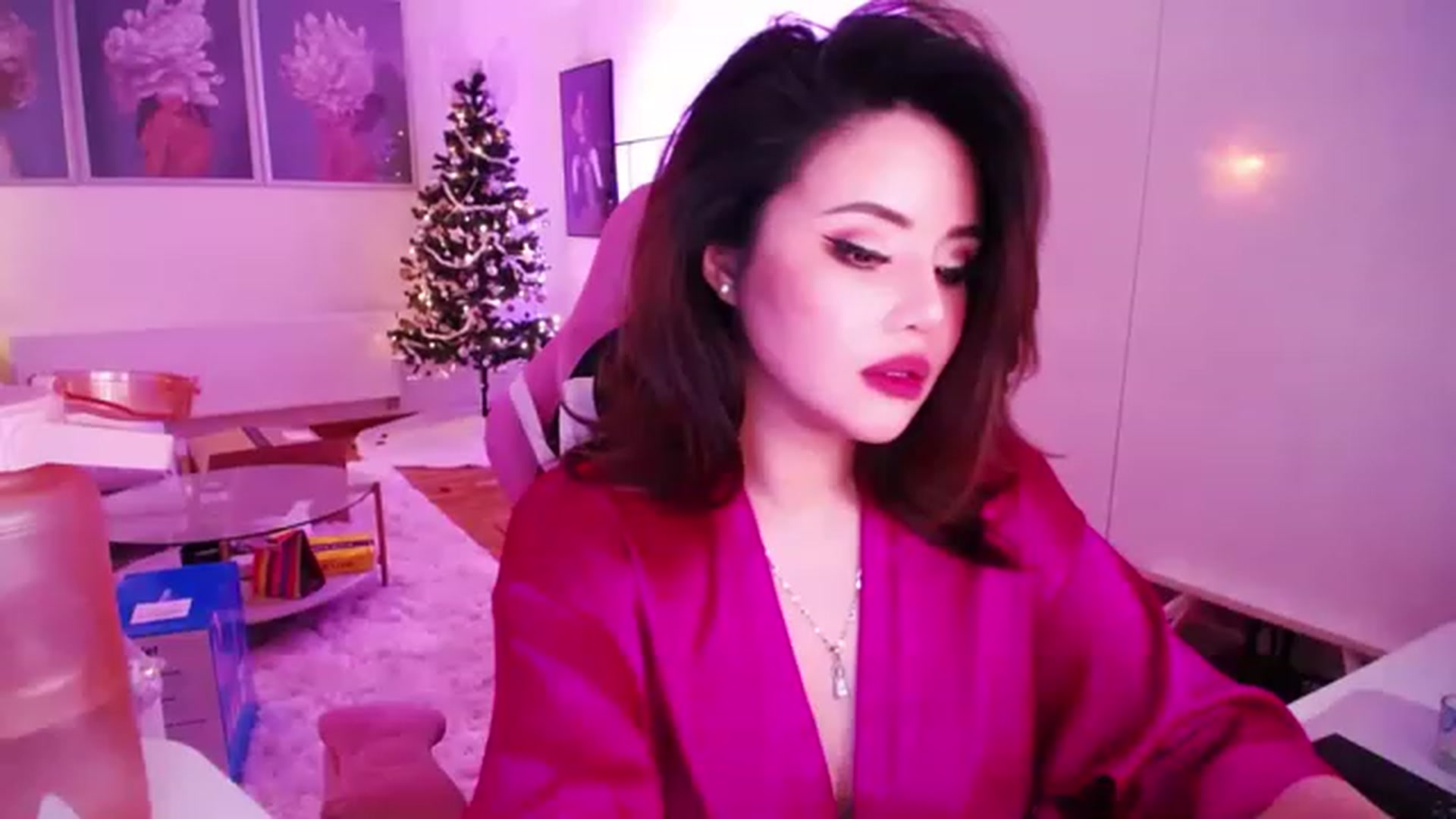 Gallery image thumbnail from SwtSunny's myfreecams stream on, 12/28/2022, 05:19 image 14 of 20