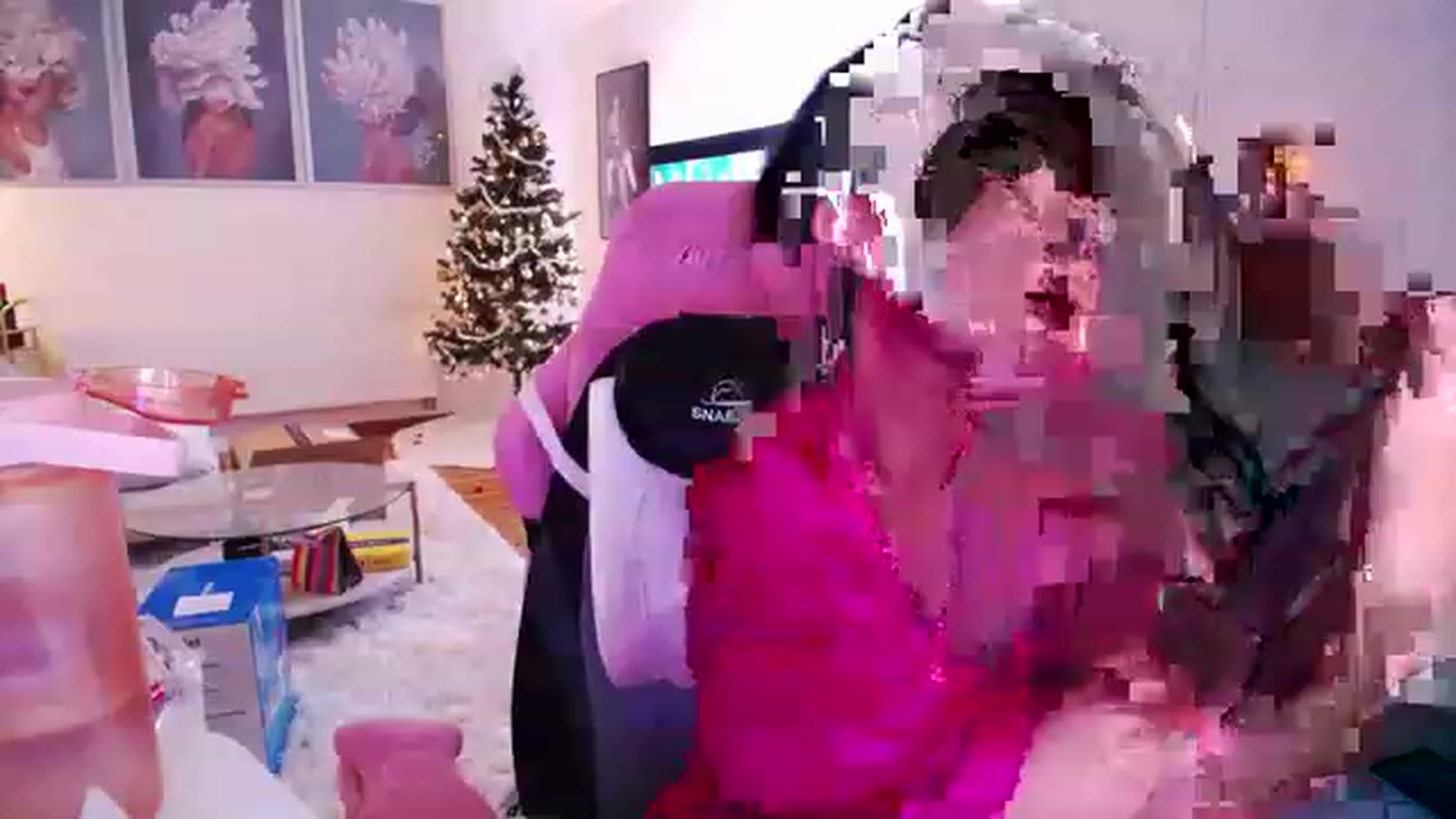 Gallery image thumbnail from SwtSunny's myfreecams stream on, 12/28/2022, 05:49 image 10 of 20
