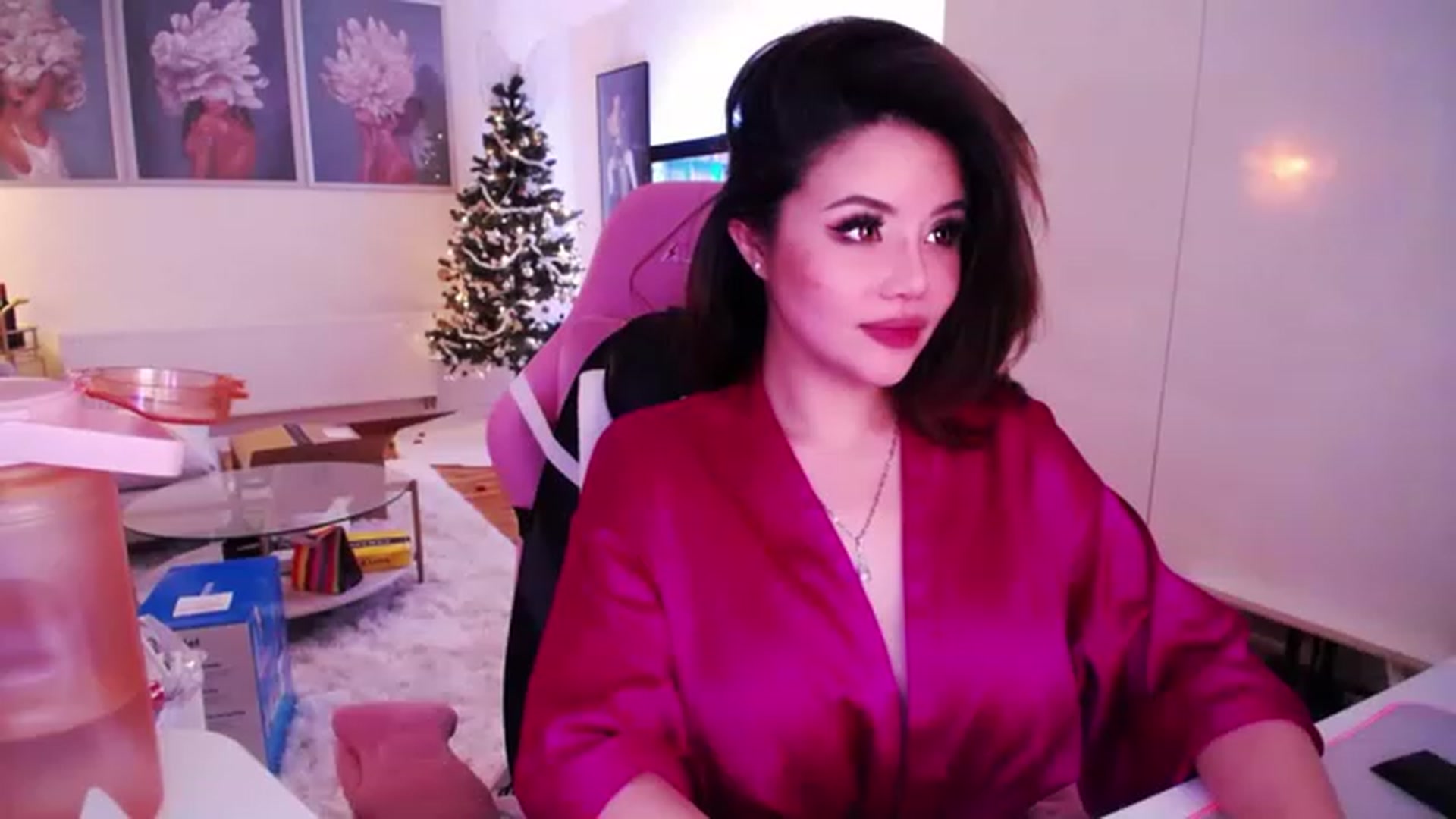 Gallery image thumbnail from SwtSunny's myfreecams stream on, 12/28/2022, 05:49 image 11 of 20