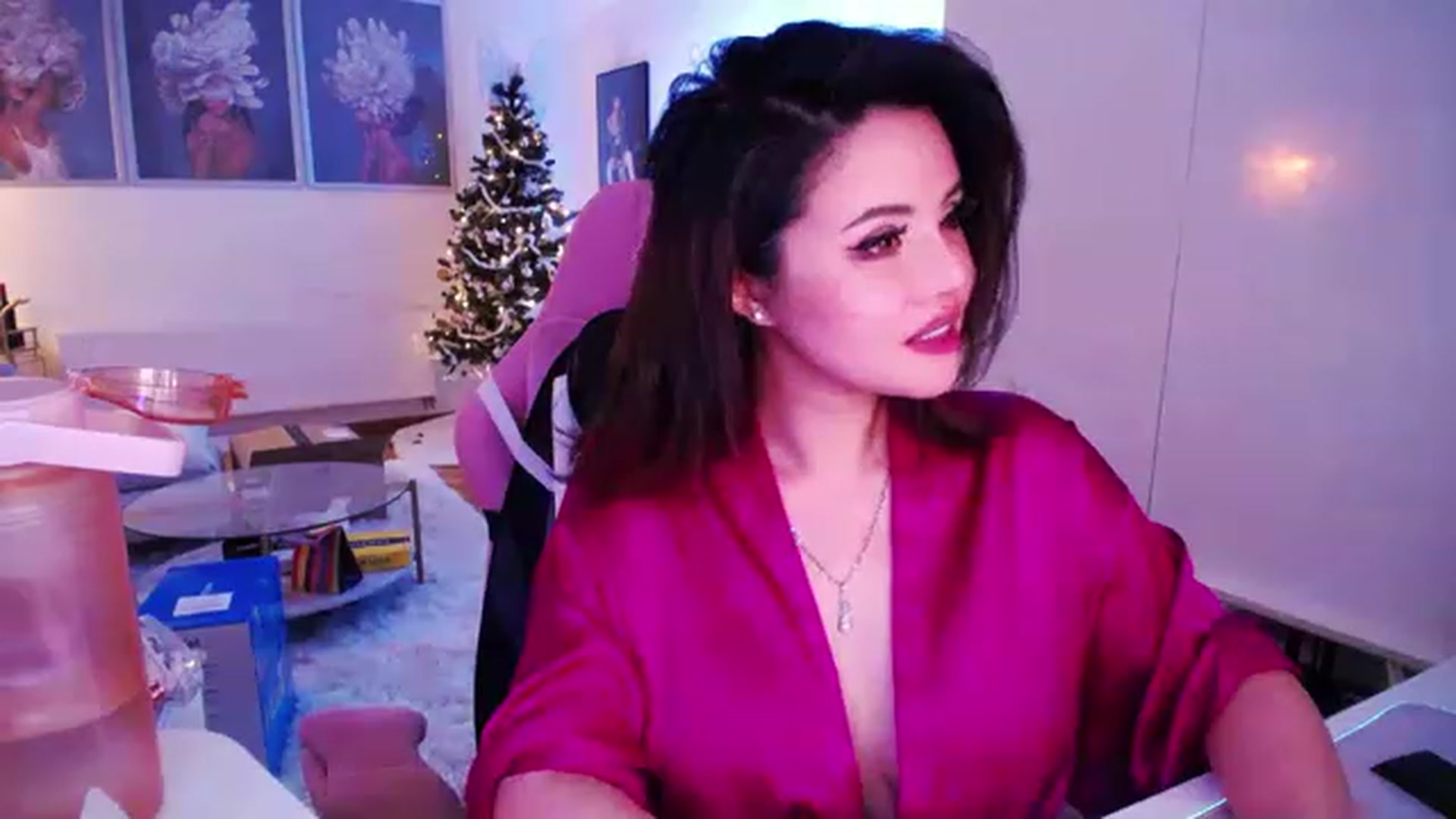 Gallery image thumbnail from SwtSunny's myfreecams stream on, 12/28/2022, 05:49 image 15 of 20