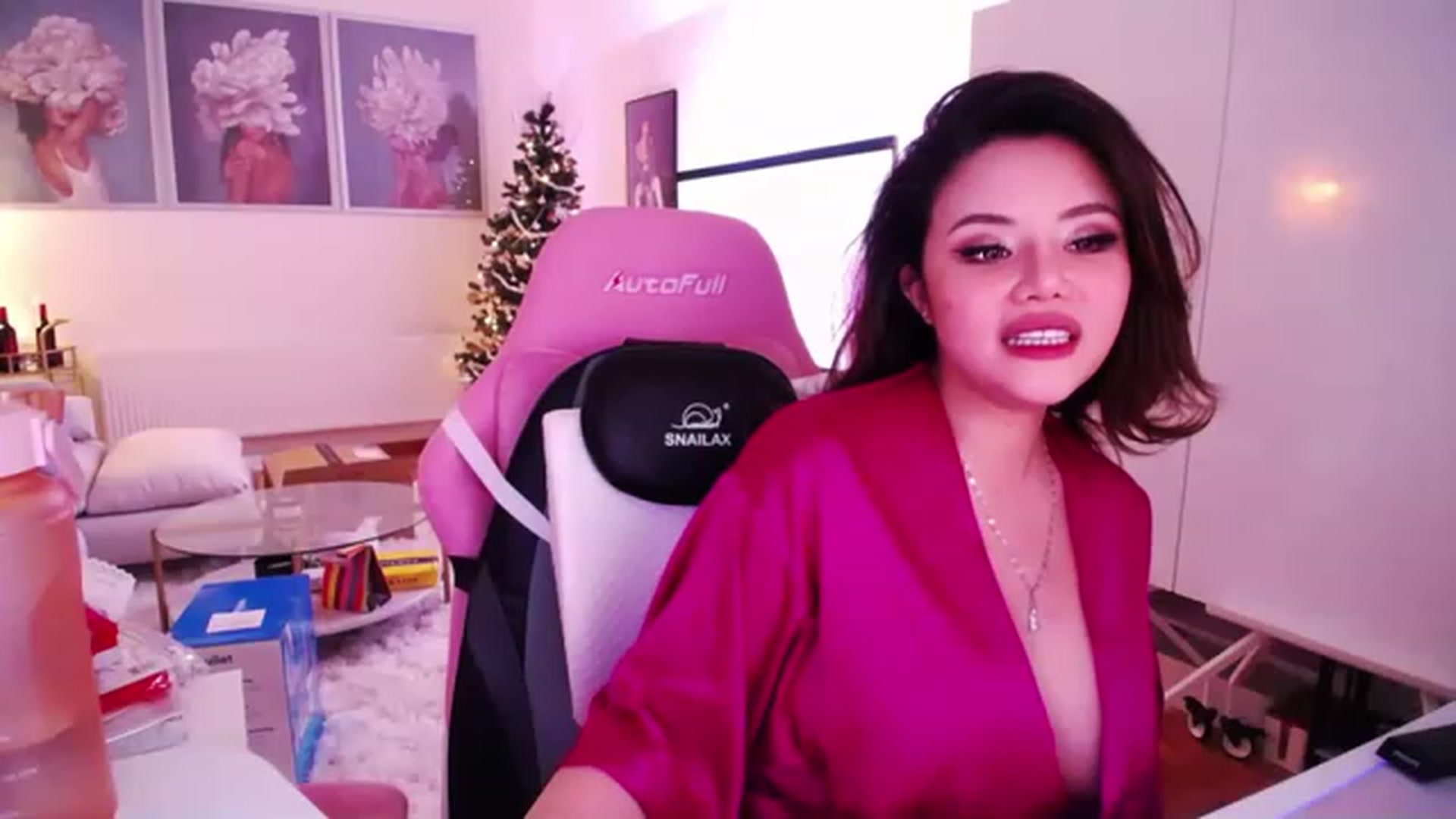Gallery image thumbnail from SwtSunny's myfreecams stream on, 12/28/2022, 07:25 image 4 of 20