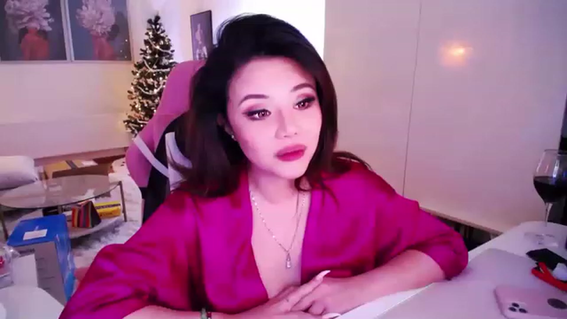 Gallery image thumbnail from SwtSunny's myfreecams stream on, 12/28/2022, 07:25 image 9 of 20