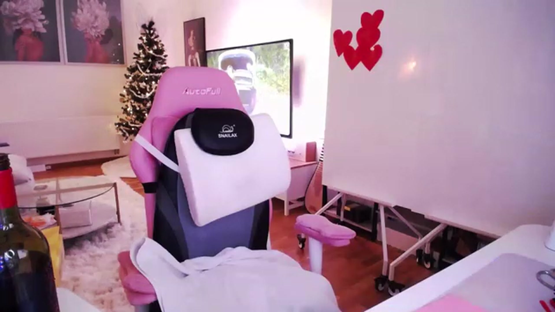 Gallery image thumbnail from SwtSunny's myfreecams stream on, 01/03/2023, 03:58 image 10 of 20