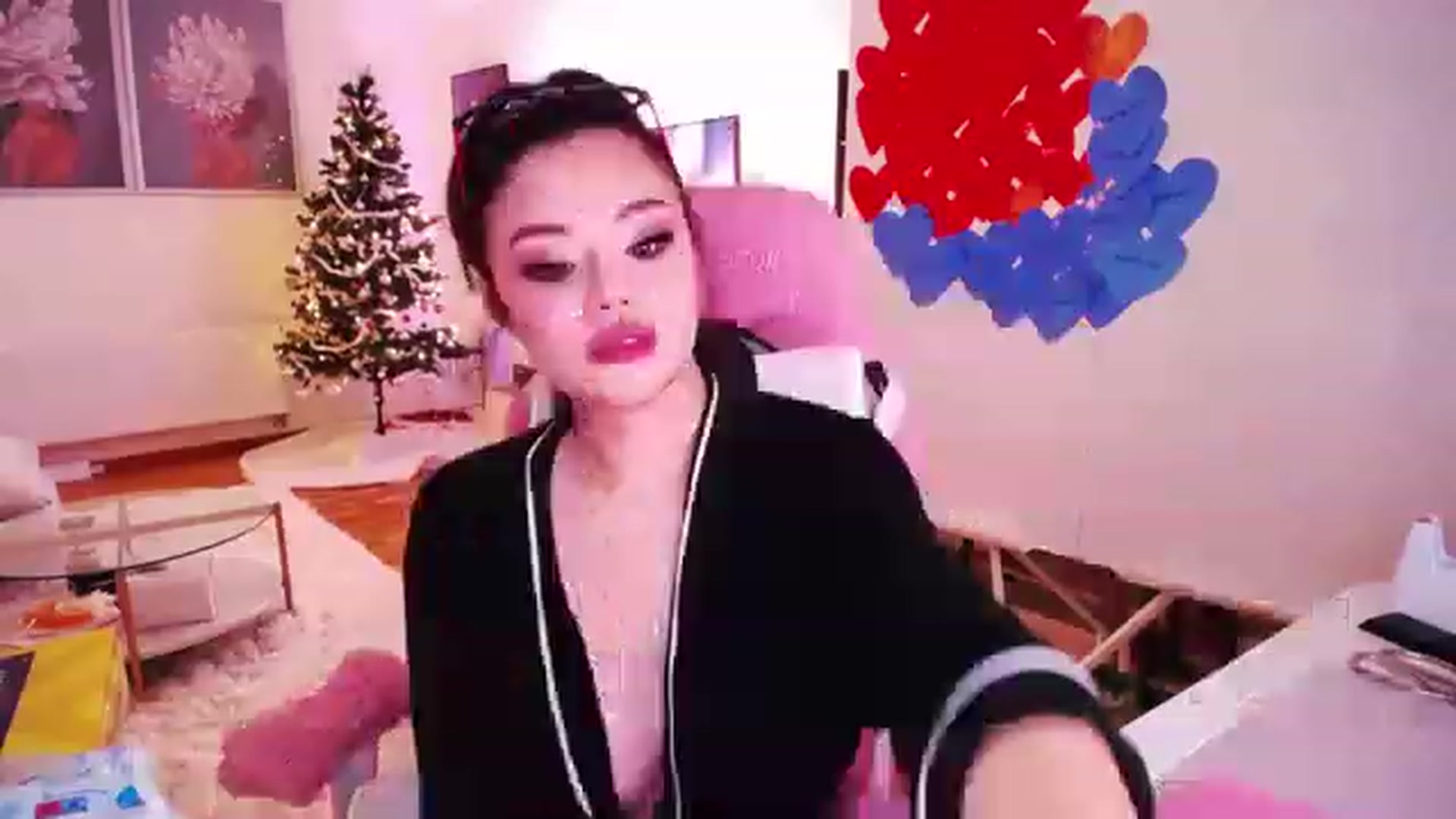 Gallery image thumbnail from SwtSunny's myfreecams stream on, 01/04/2023, 03:30 image 18 of 20